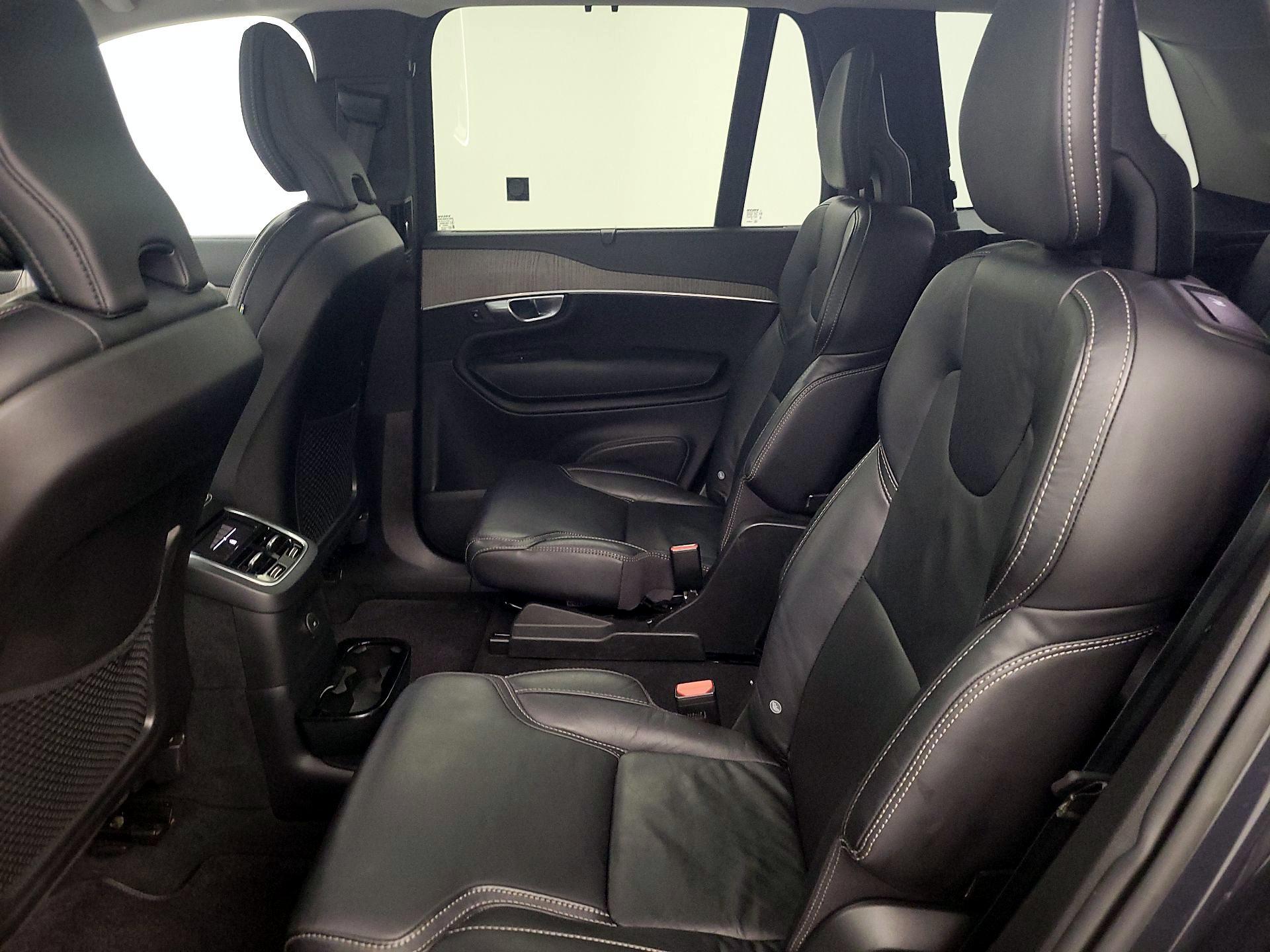 Thumbnail: 2022 Volvo XC90 - 18