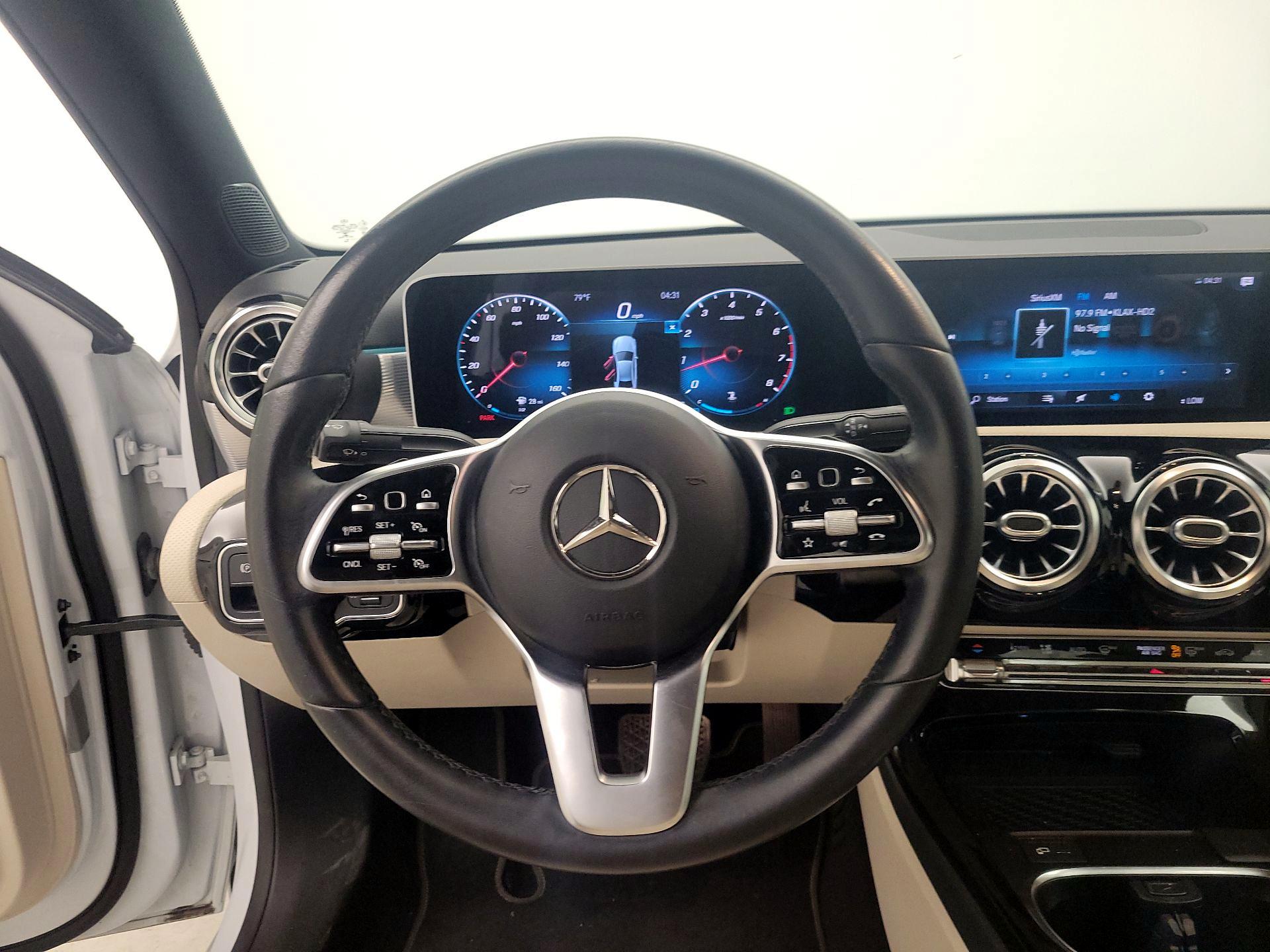 Thumbnail: 2020 Mercedes-Benz A-Class - 10