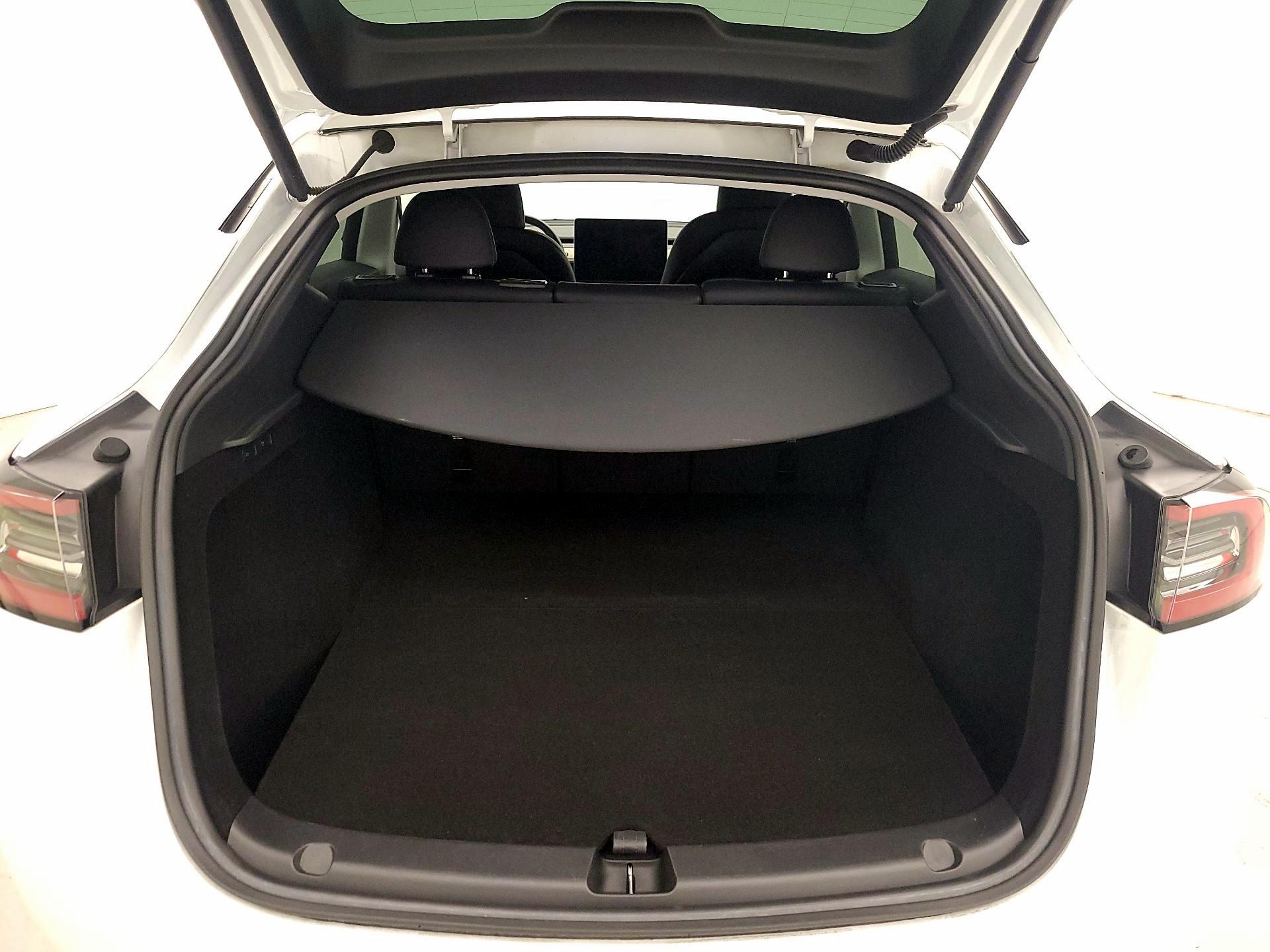 Thumbnail: 2023 Tesla Model Y - 20