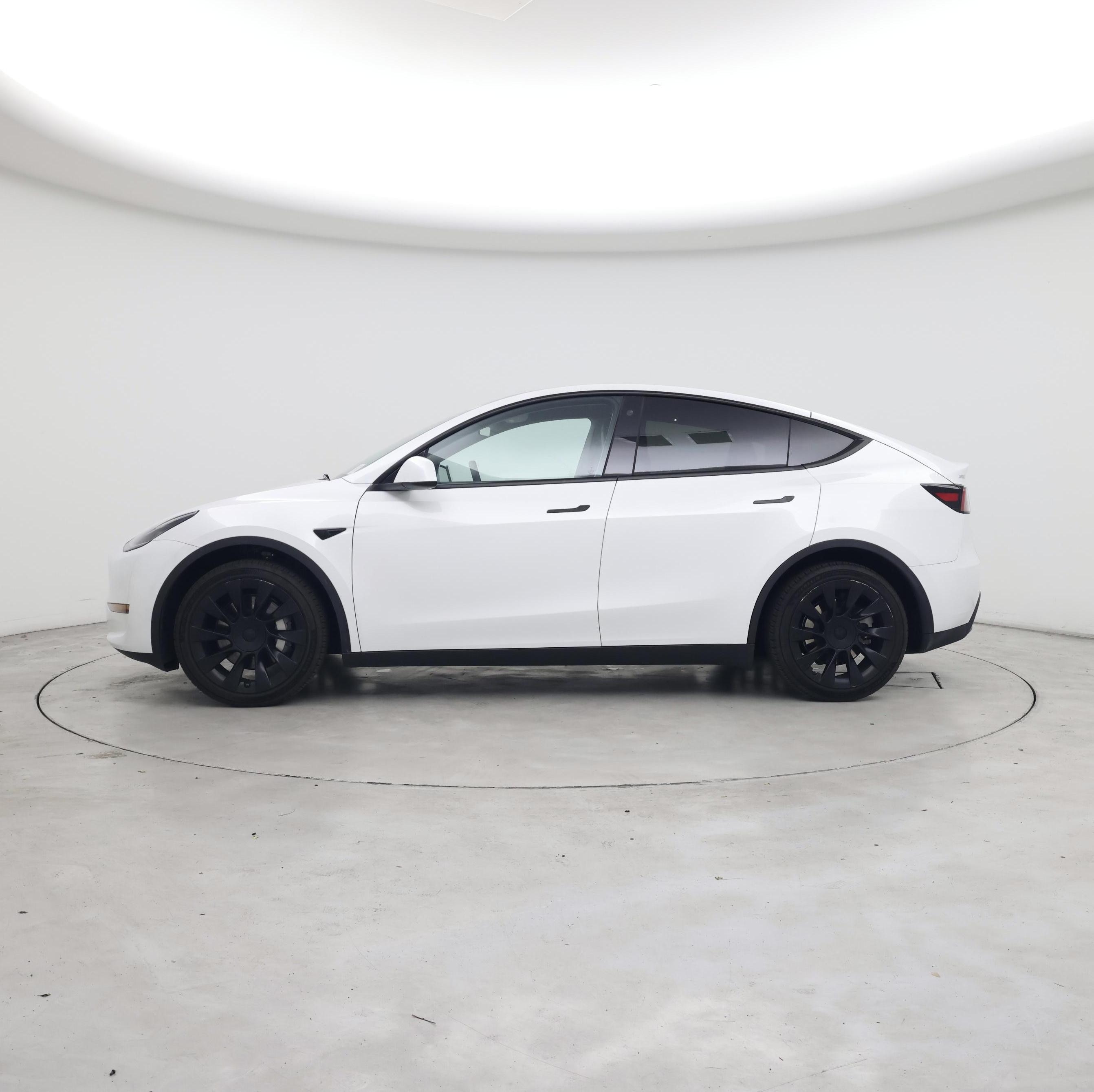 Thumbnail: 2023 Tesla Model Y - 3