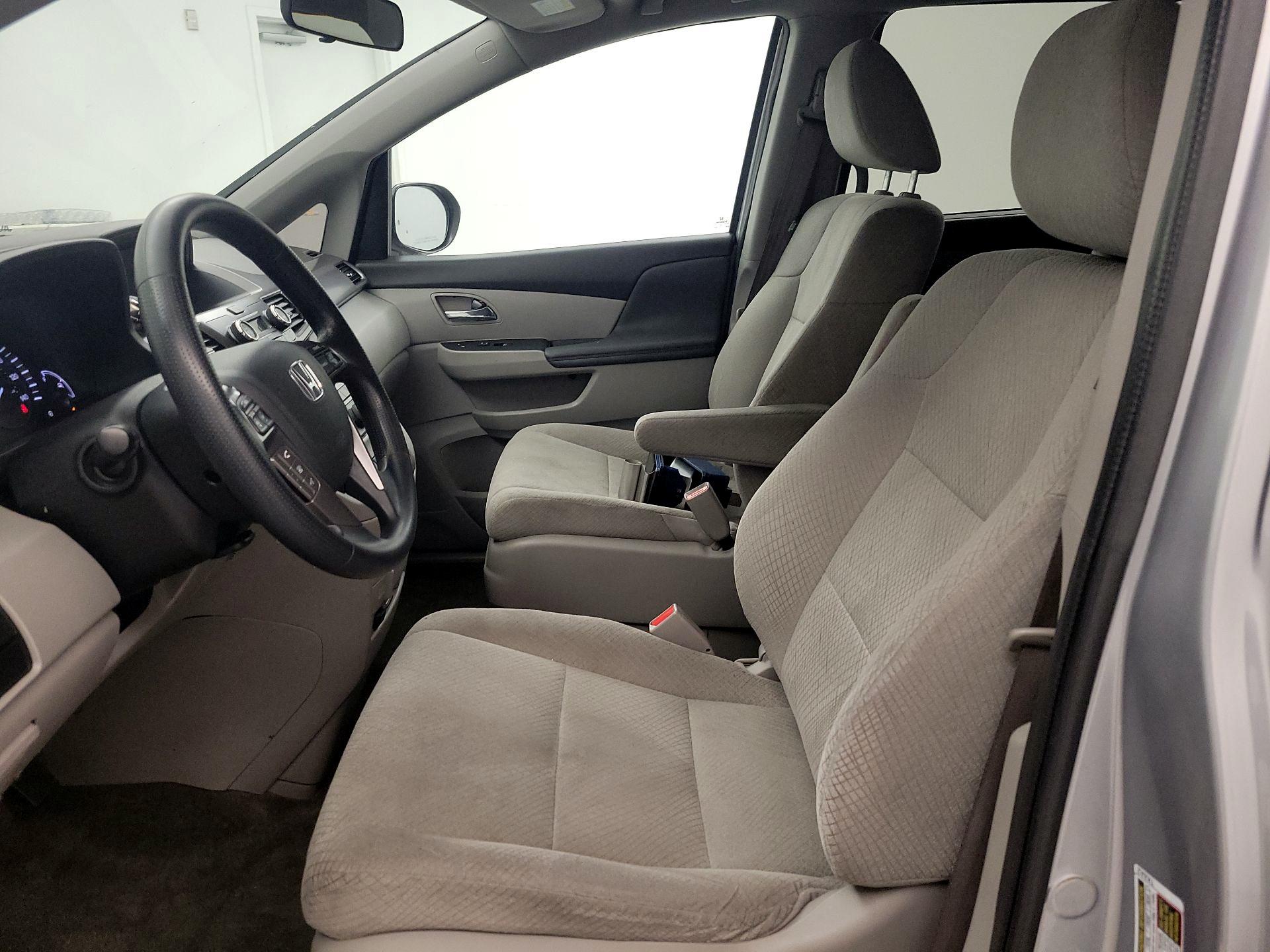 Thumbnail: 2016 Honda Odyssey - 9