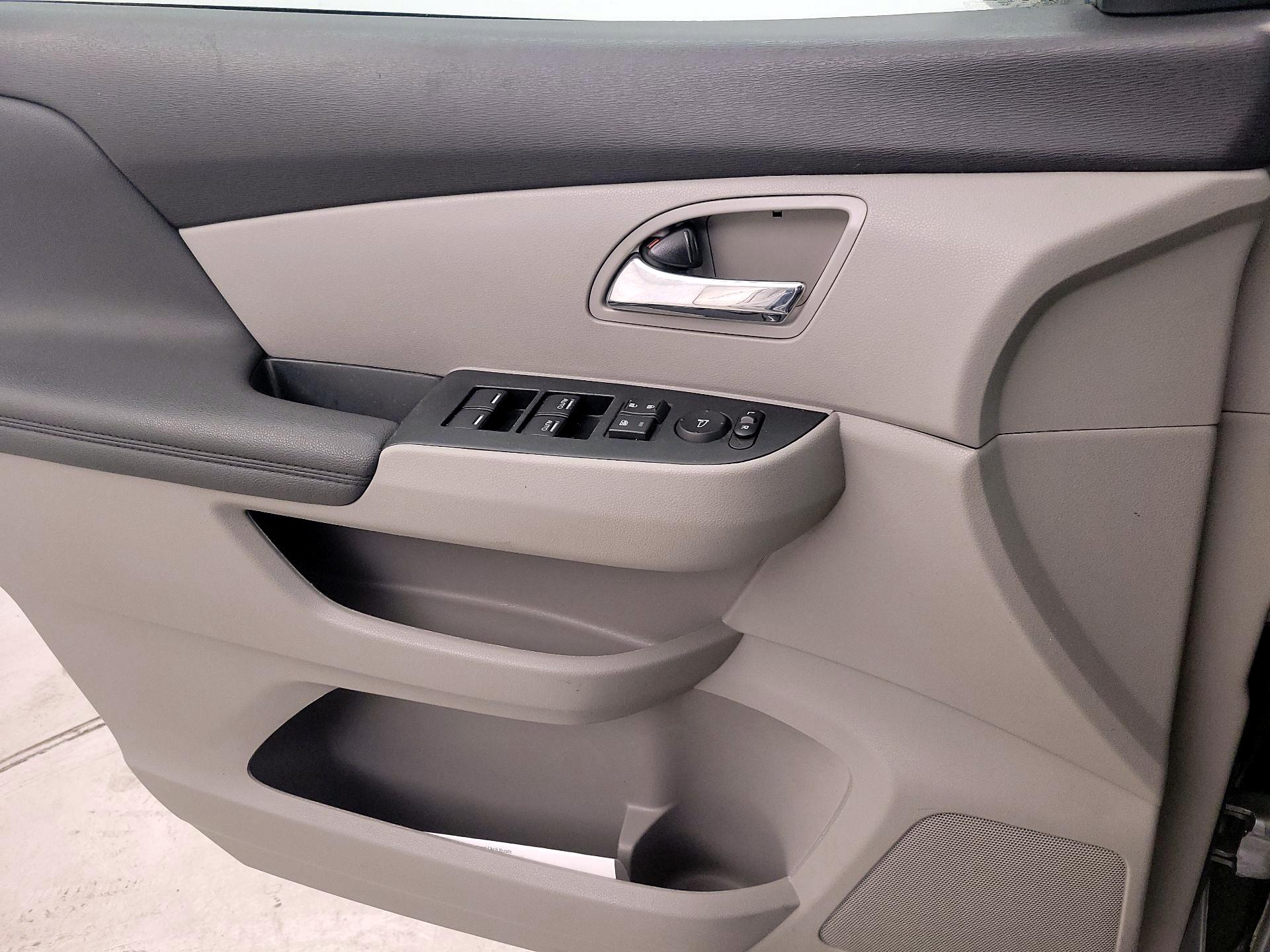 Thumbnail: 2016 Honda Odyssey - 10