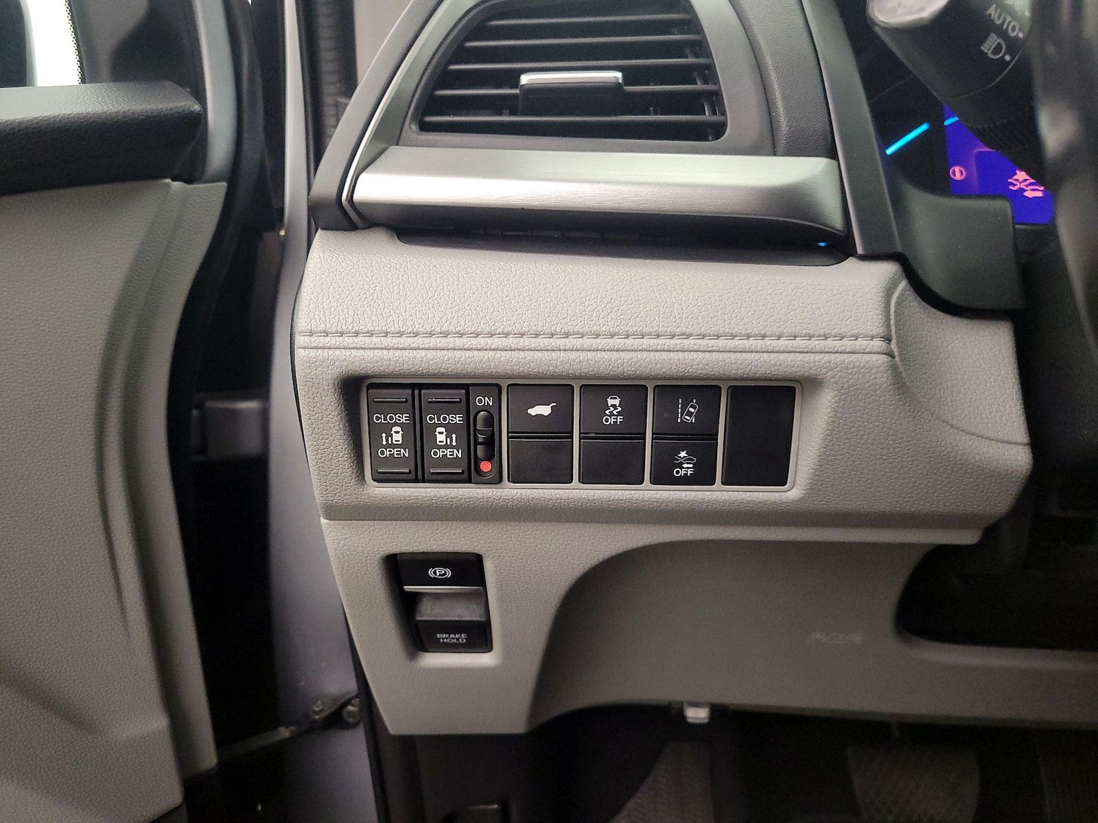 2020 Honda Odyssey EX-L - Photo 14