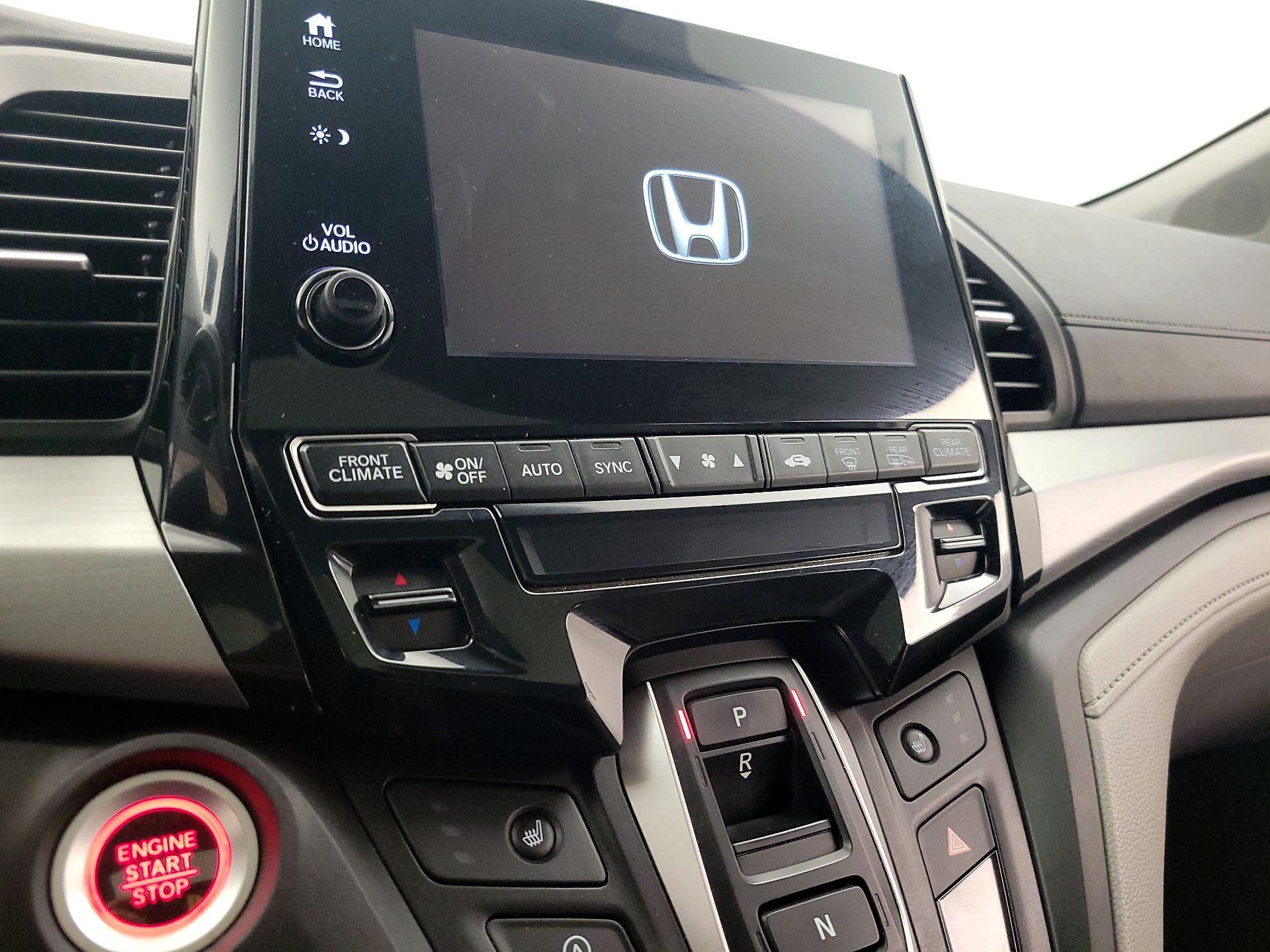 Thumbnail: 2020 Honda Odyssey - 16