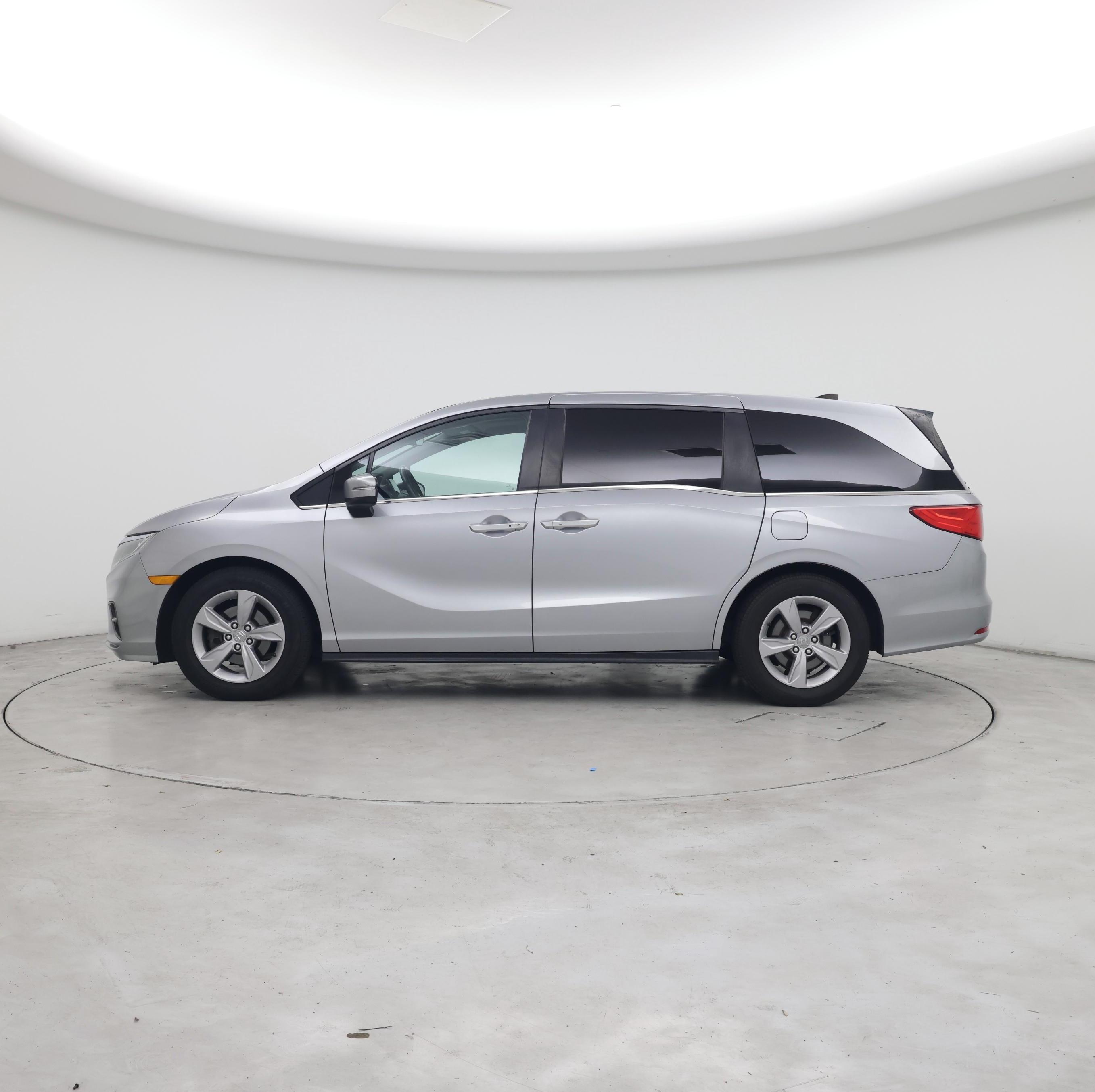 Thumbnail: 2020 Honda Odyssey - 3