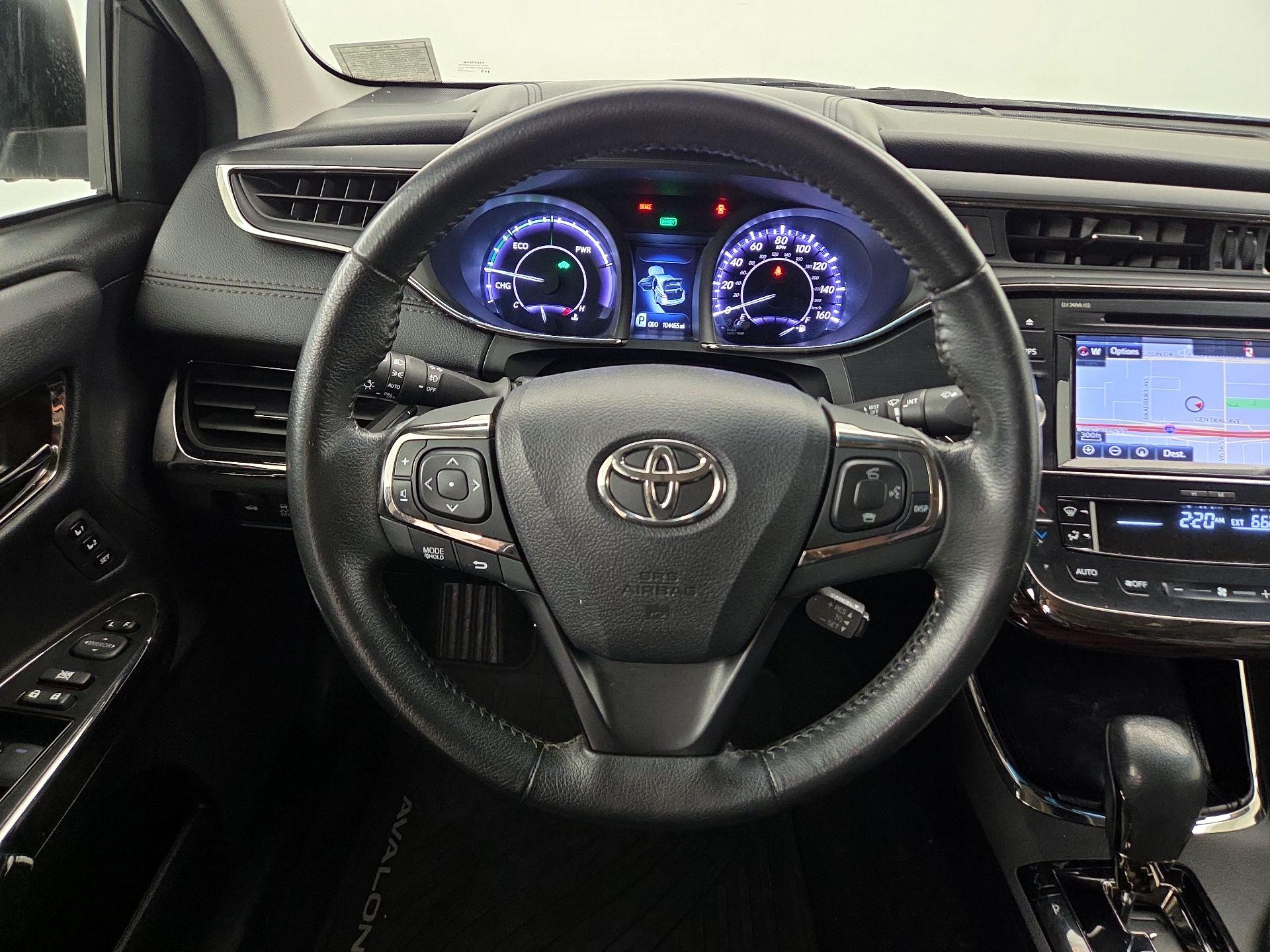 Thumbnail: 2015 Toyota Avalon - 10