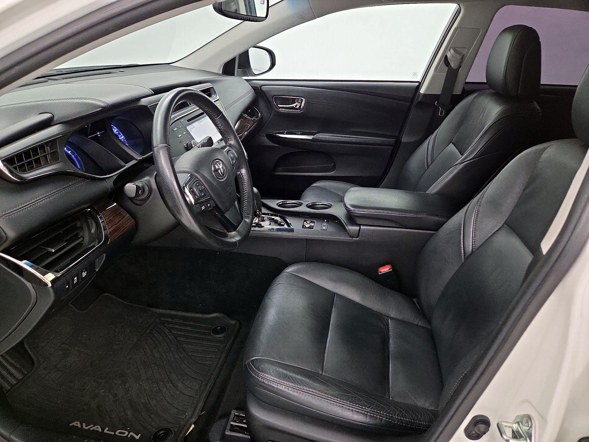 Thumbnail: 2015 Toyota Avalon - 11