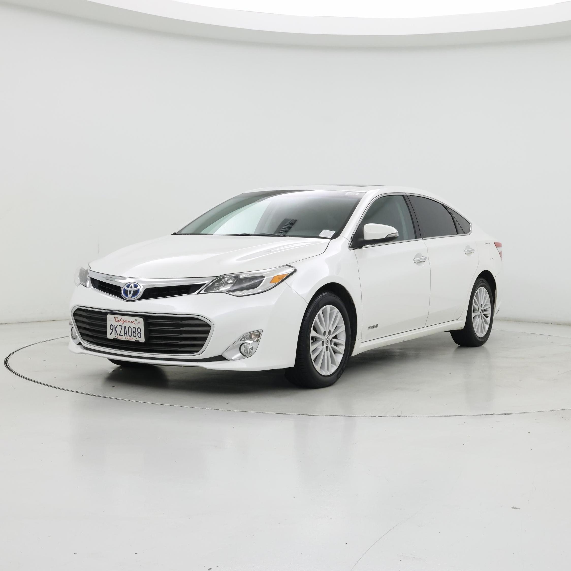 Thumbnail: 2015 Toyota Avalon - 4