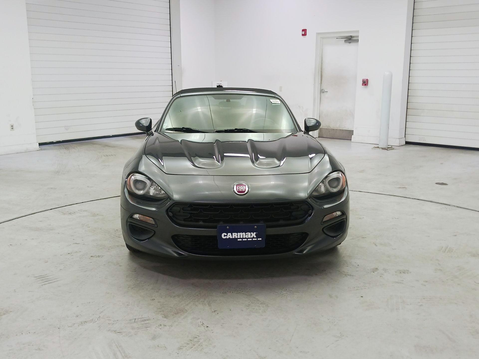 Thumbnail: 2018 Fiat 124 Spider - 2