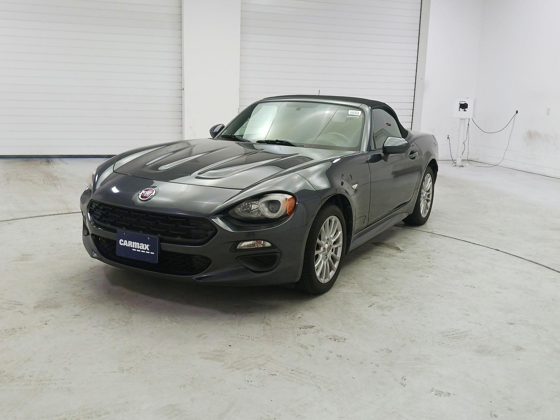 Thumbnail: 2018 Fiat 124 Spider - 3