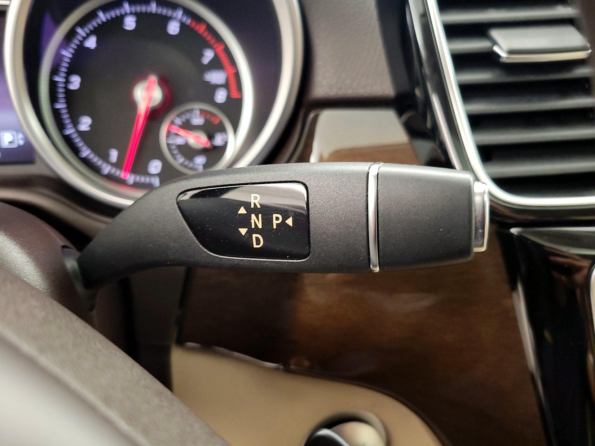 Thumbnail: 2016 Mercedes-Benz GLE - 16