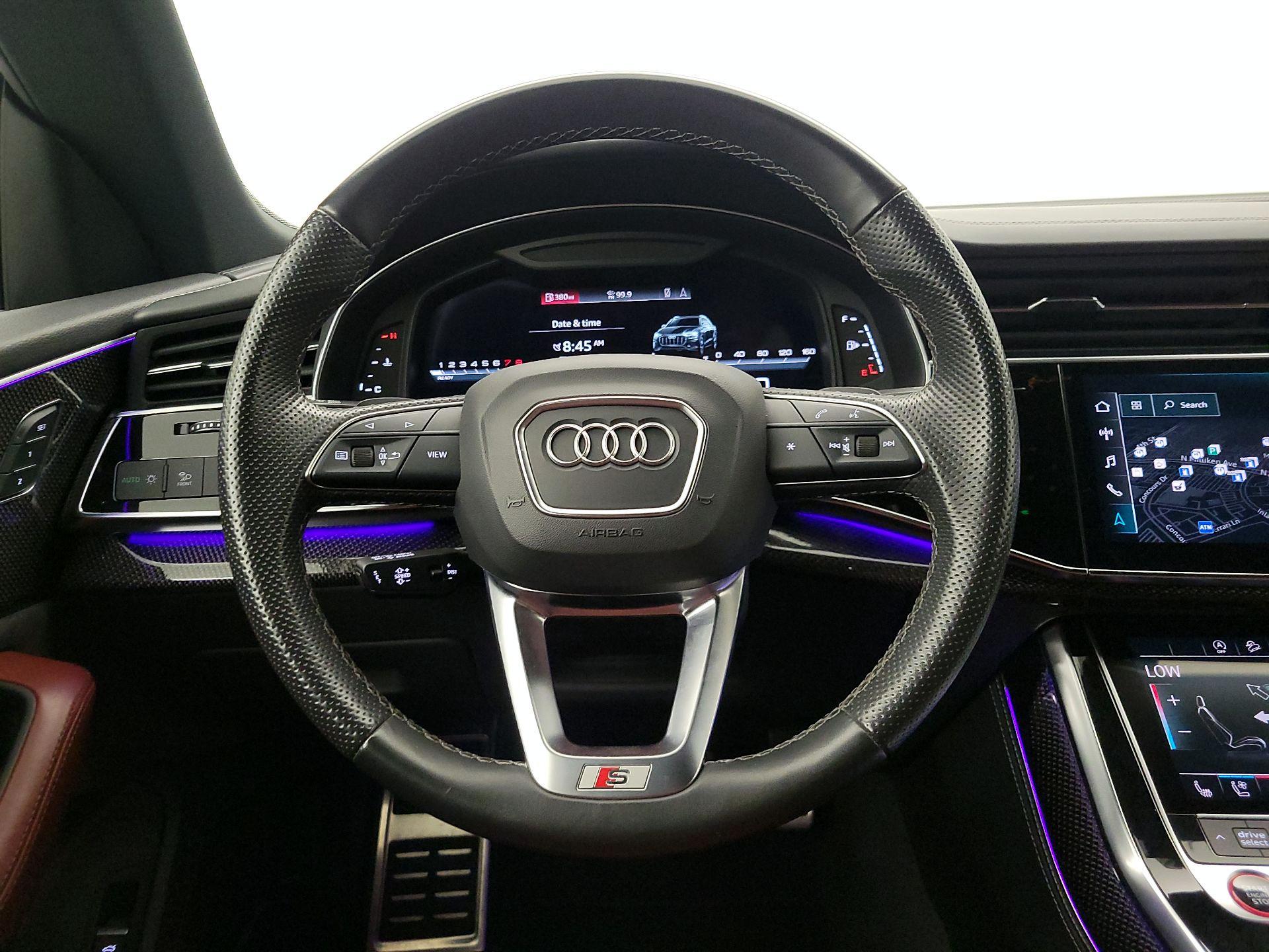 Thumbnail: 2022 Audi SQ8 - 10