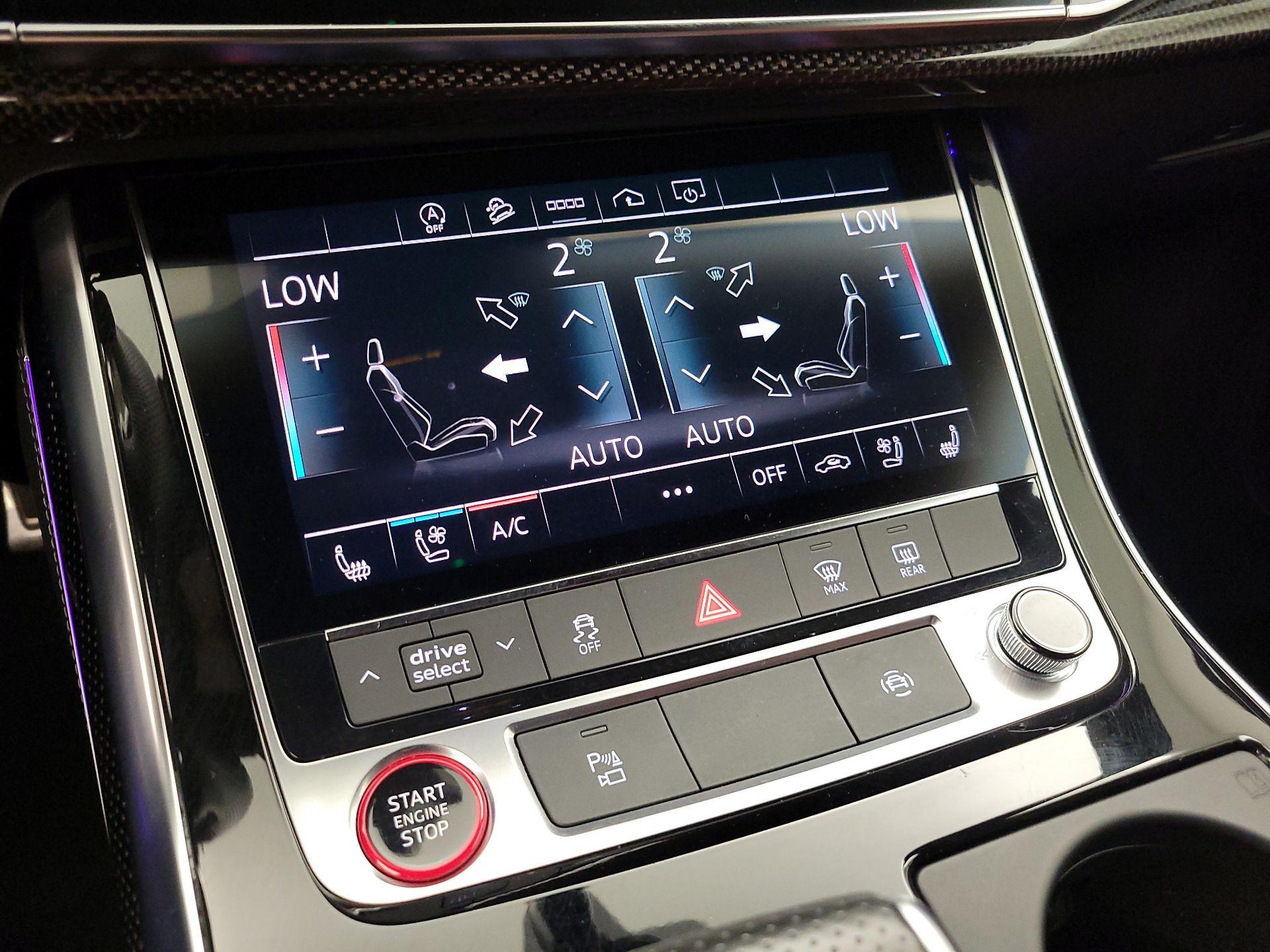 Thumbnail: 2022 Audi SQ8 - 17