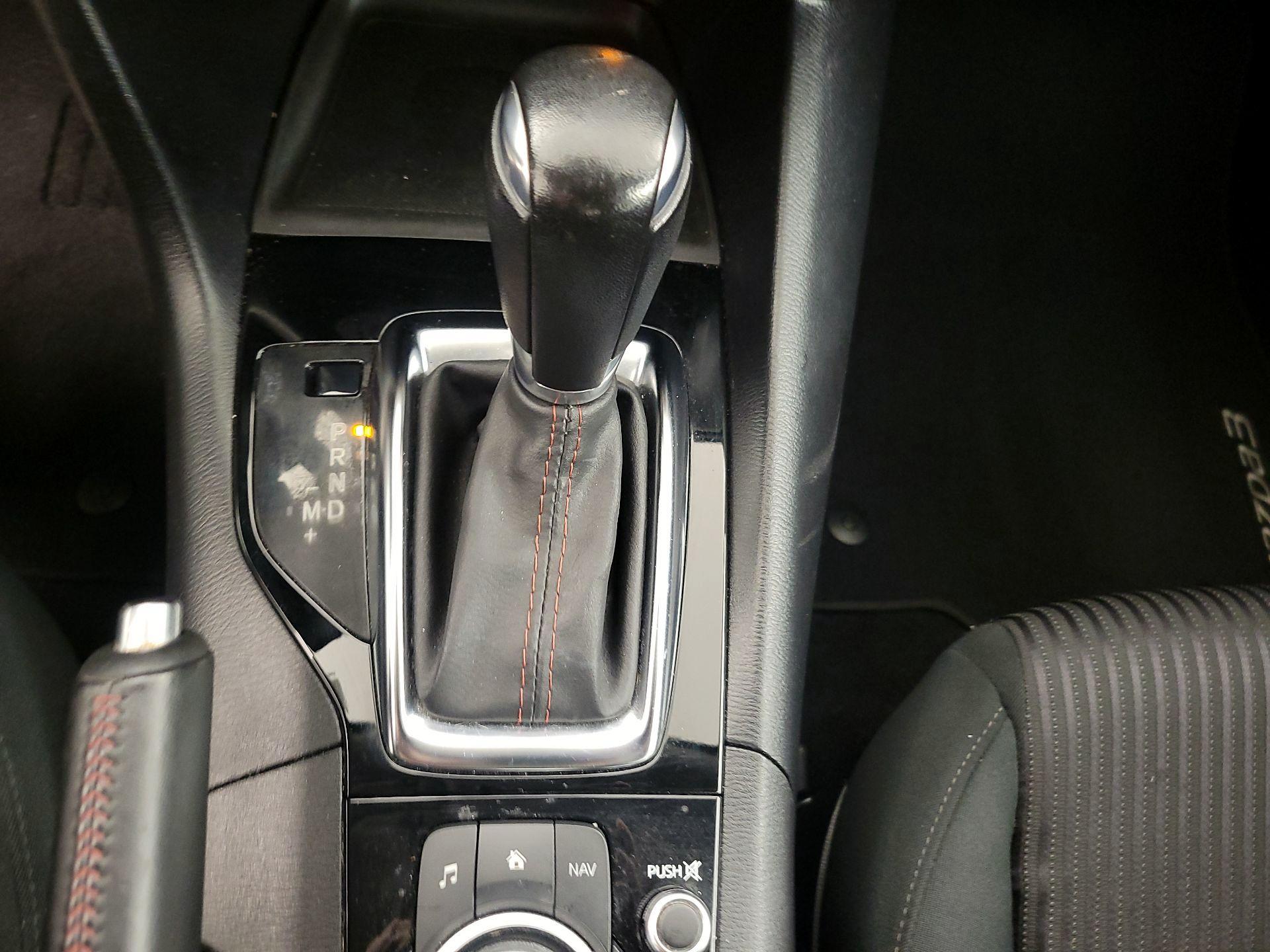 Thumbnail: 2015 Mazda Mazda3 - 15