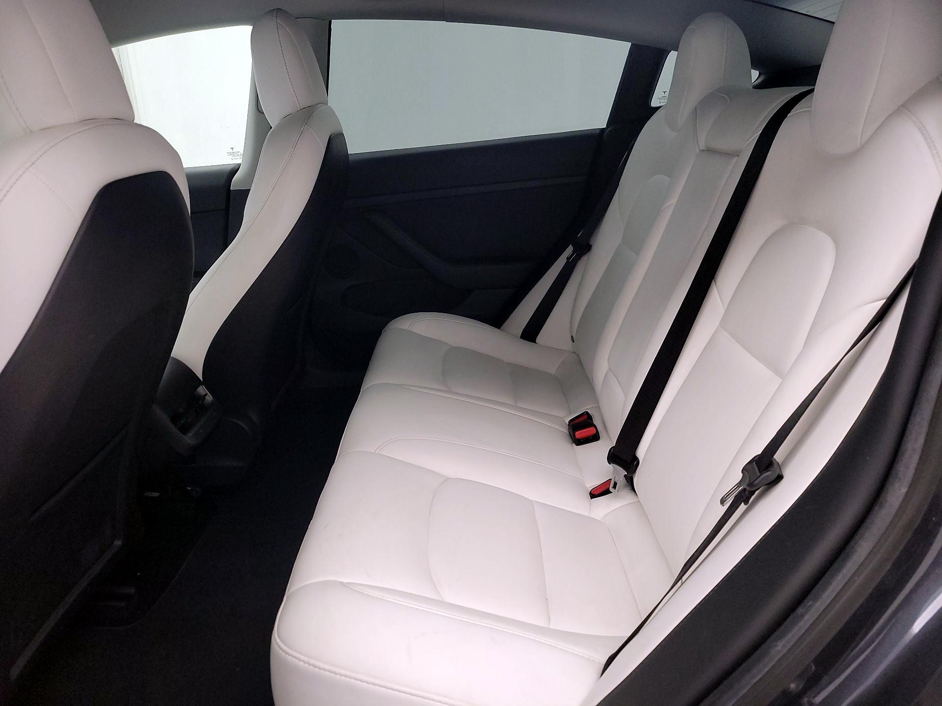 Thumbnail: 2021 Tesla Model 3 - 16