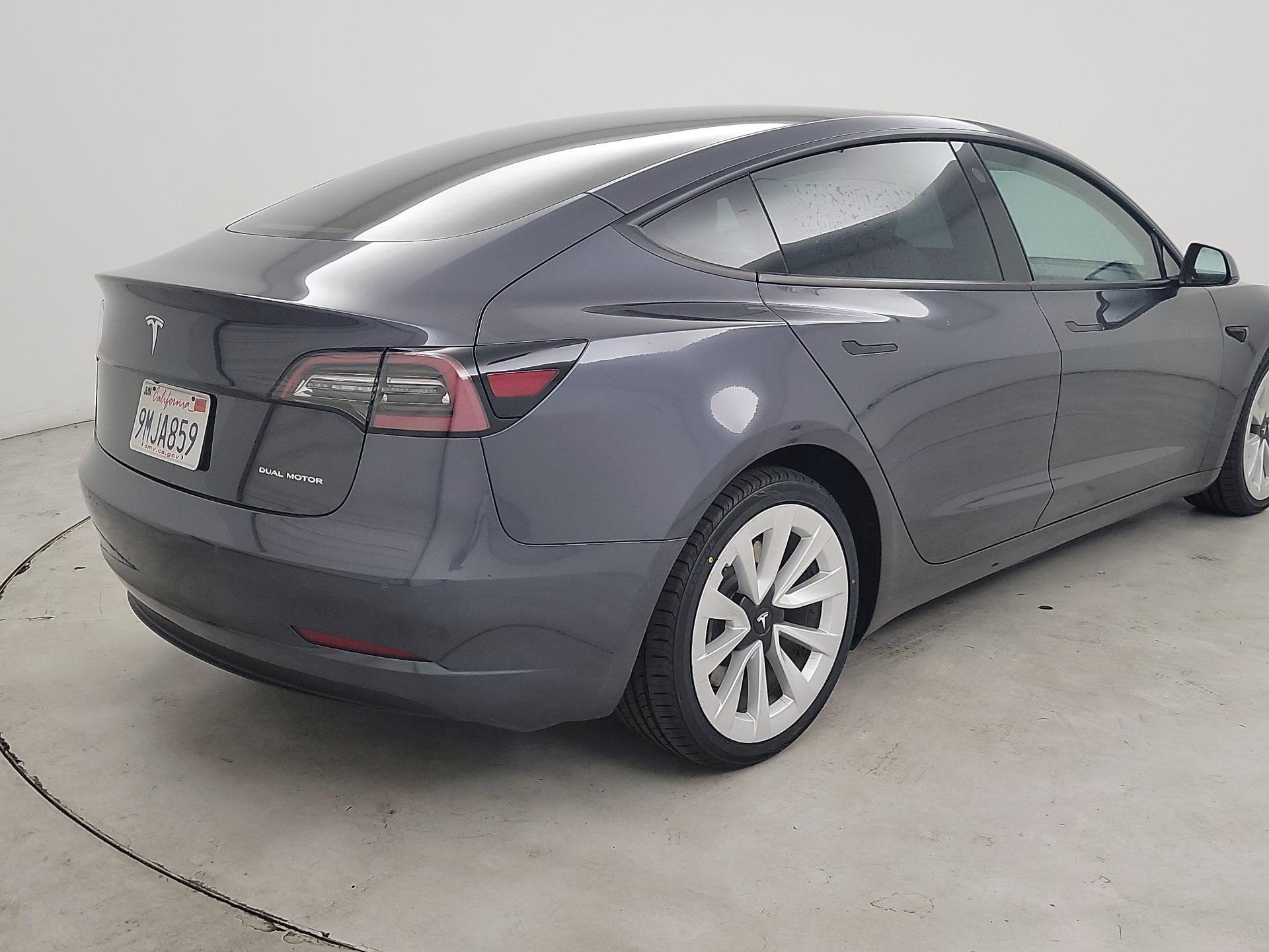 Thumbnail: 2021 Tesla Model 3 - 5
