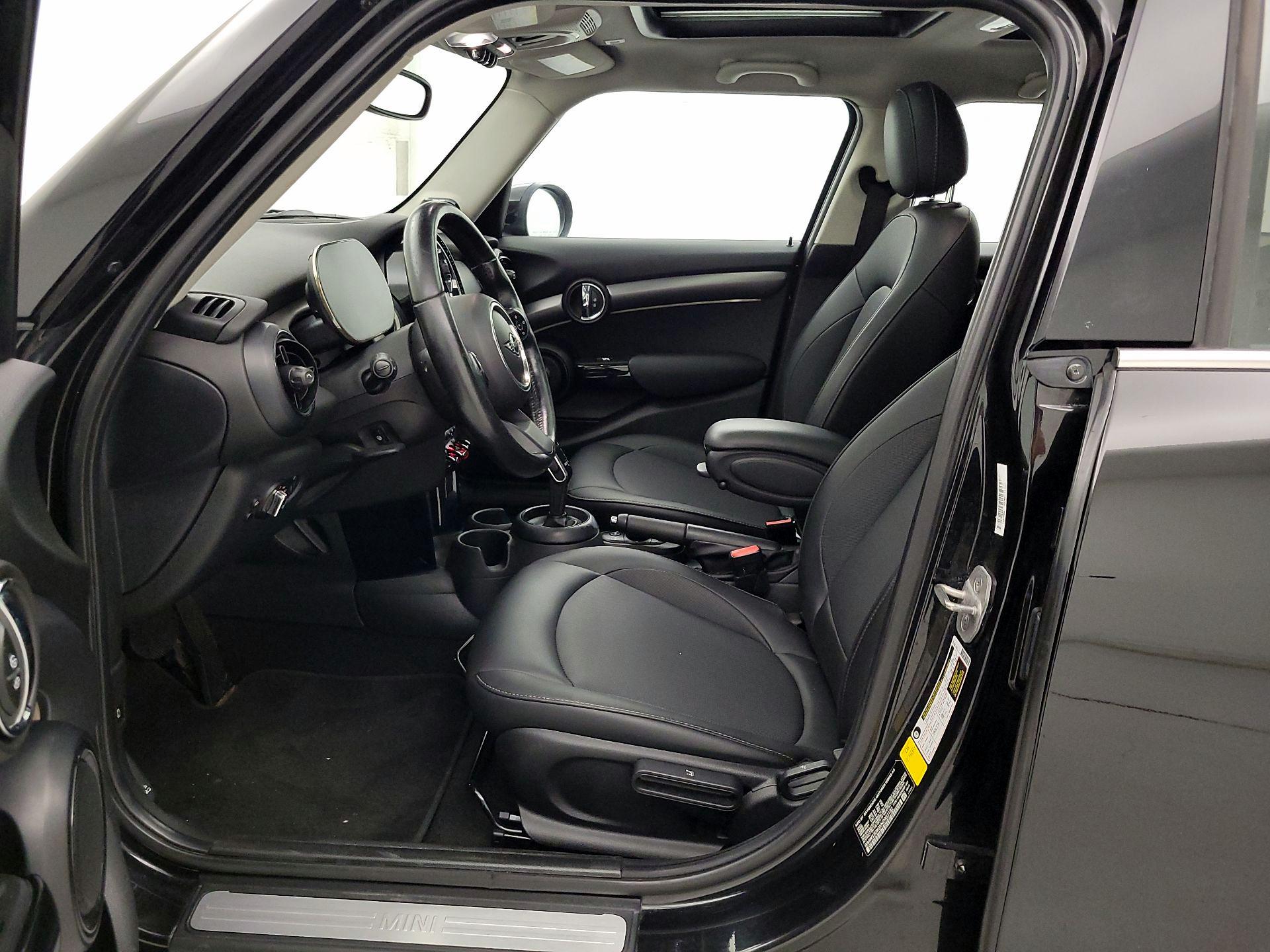 Thumbnail: 2022 MINI Cooper Hardtop - 11