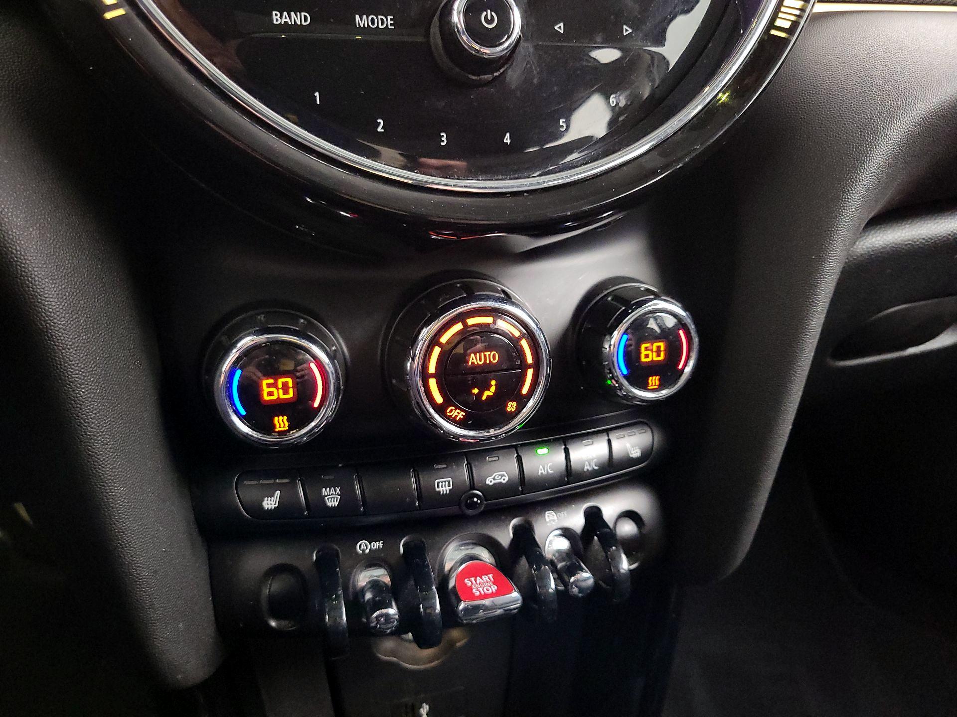 Thumbnail: 2022 MINI Cooper Hardtop - 16