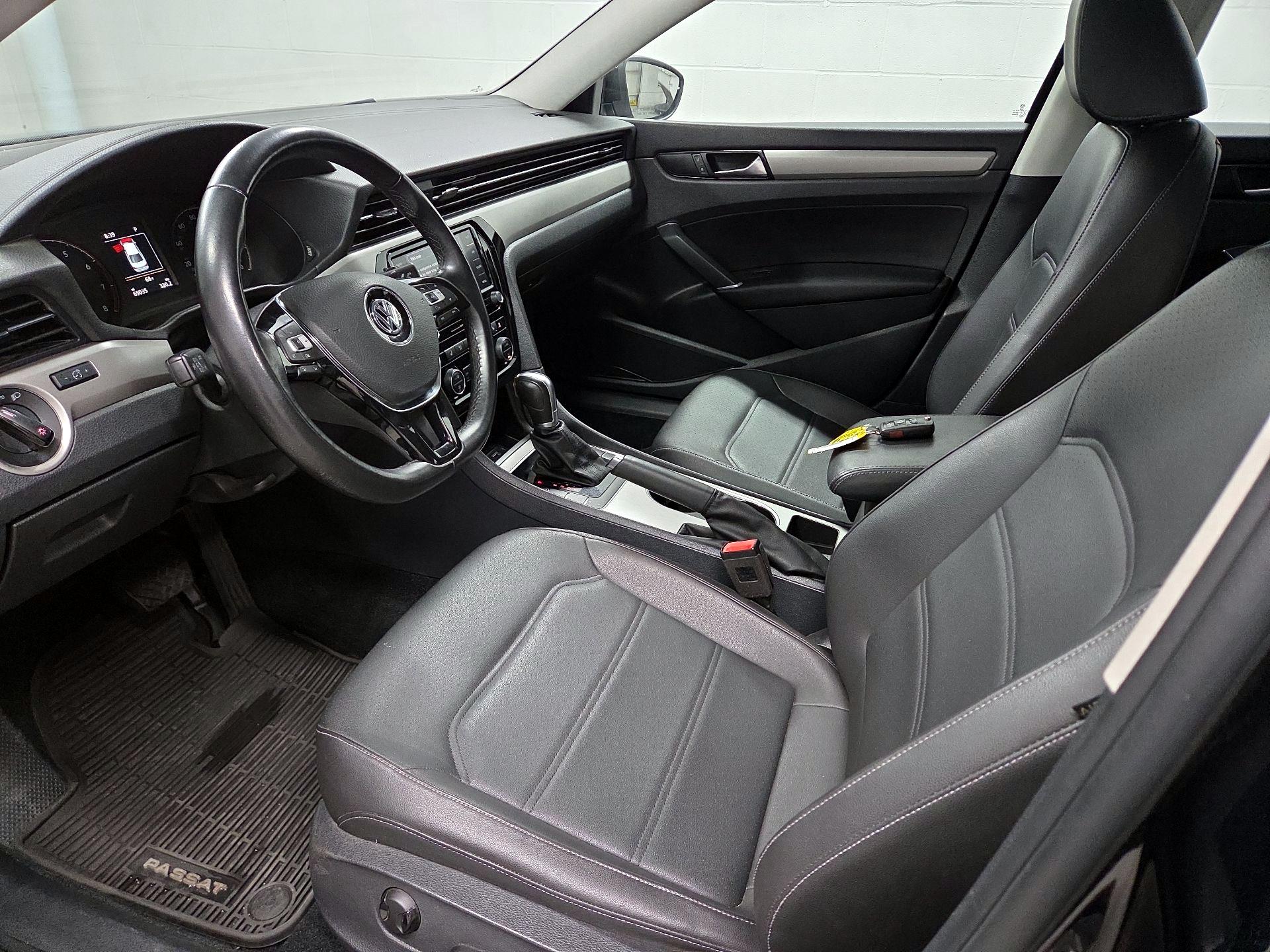 Thumbnail: 2020 Volkswagen Passat - 11