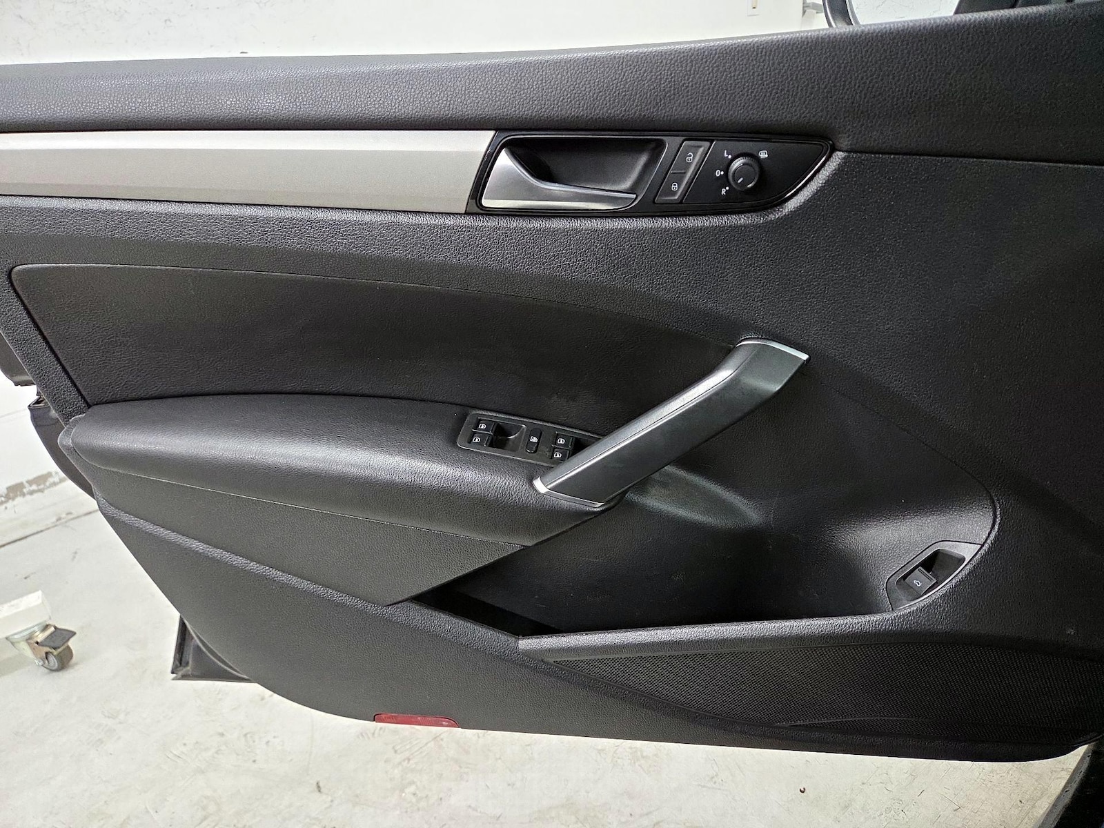 2020 Volkswagen Passat SE - Photo 13