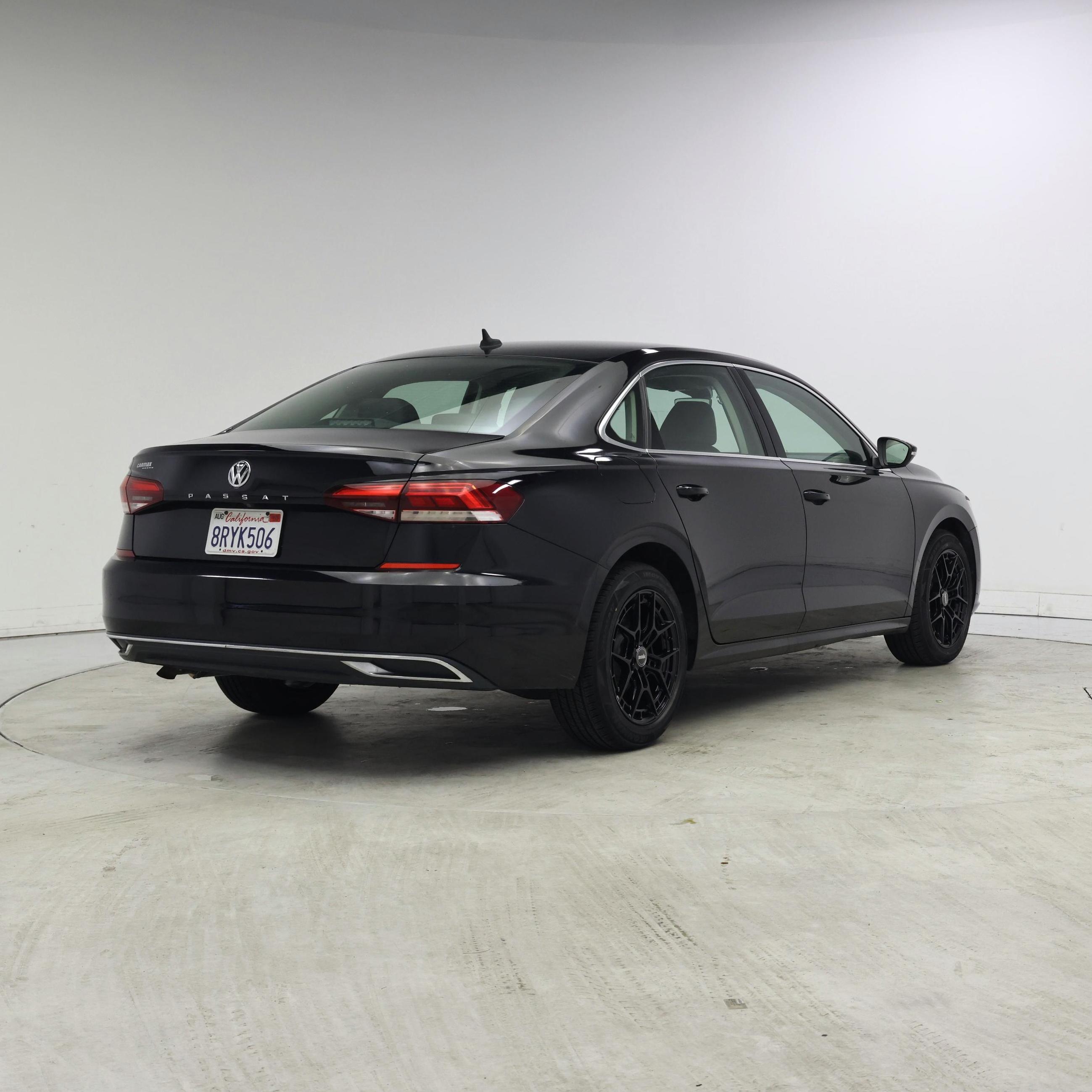 Thumbnail: 2020 Volkswagen Passat - 8