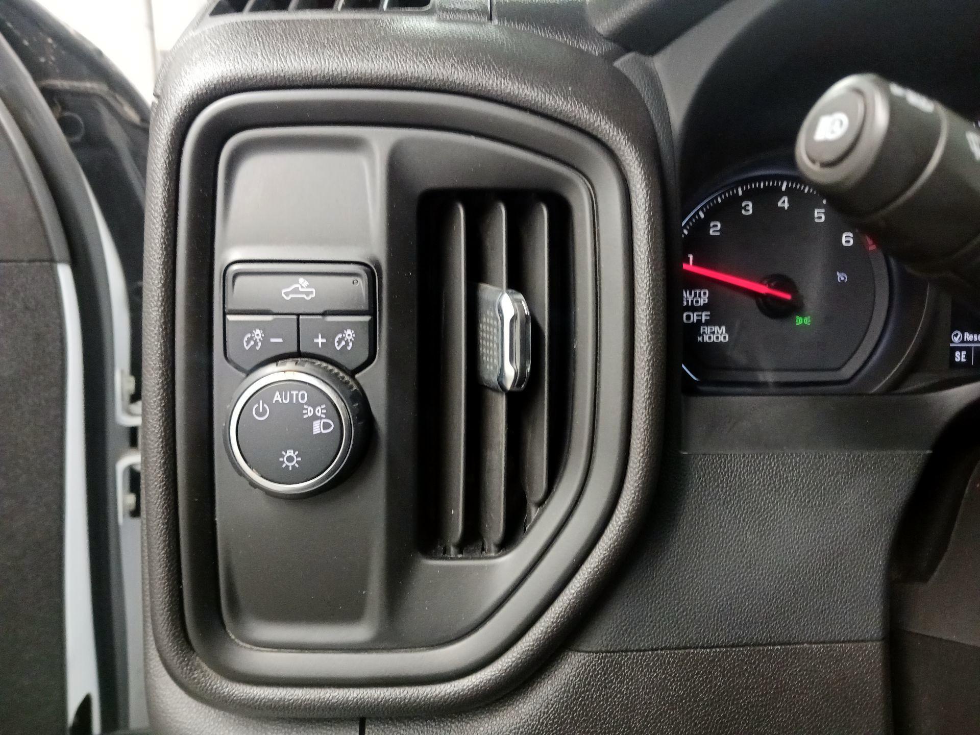 Thumbnail: 2023 Chevrolet Silverado 1500 - 13
