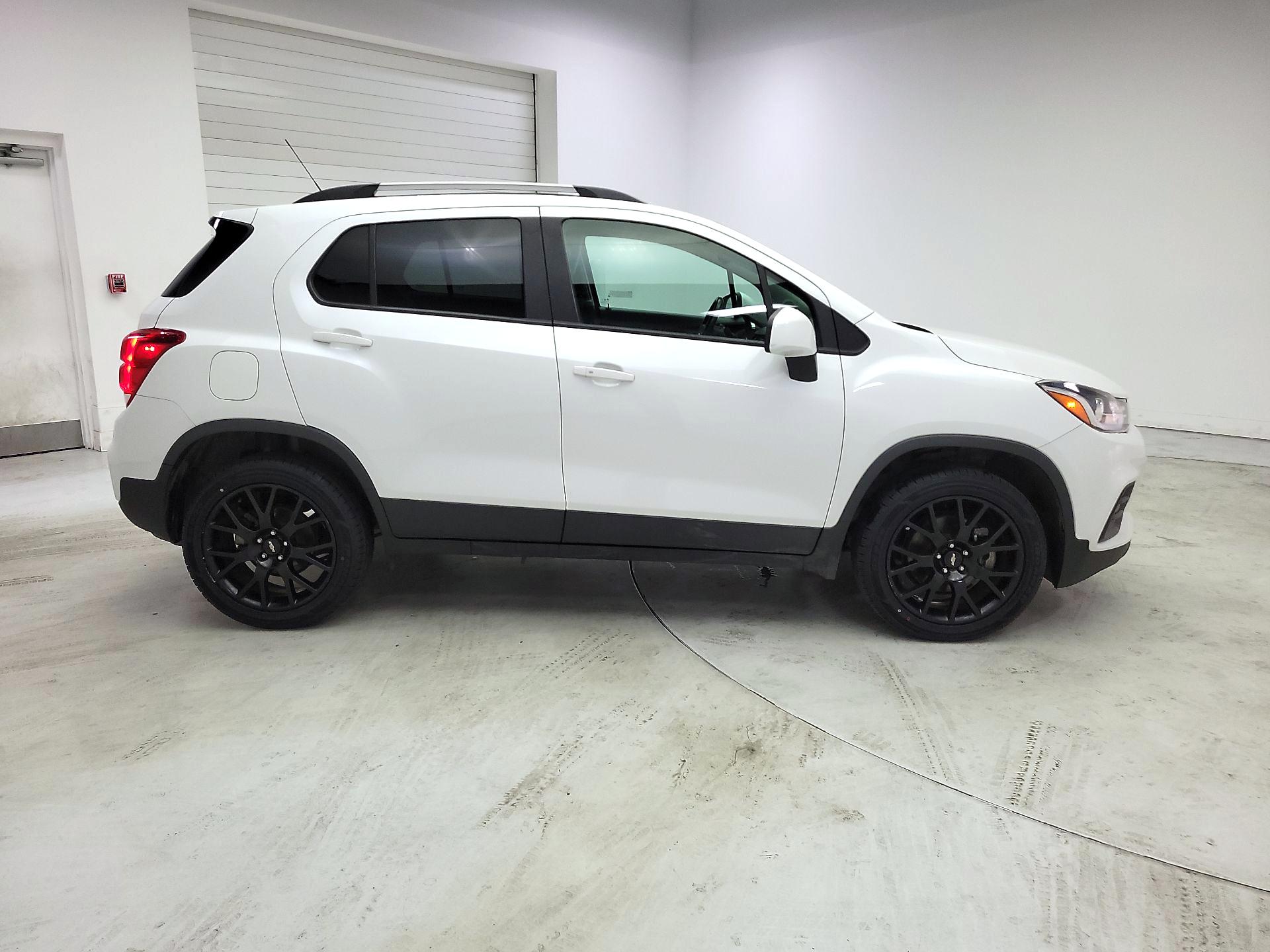 Thumbnail: 2022 Chevrolet Trax - 4
