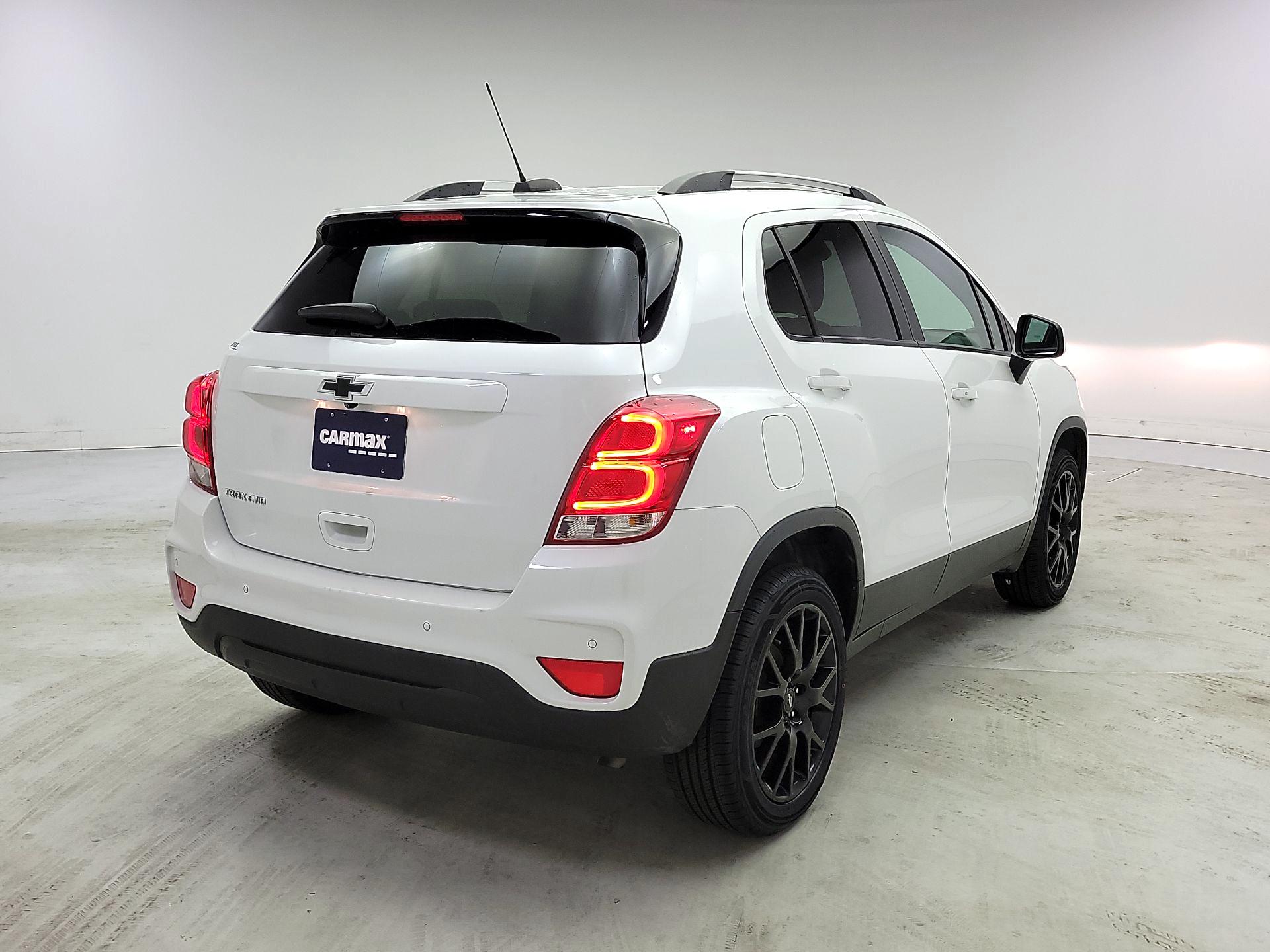 Thumbnail: 2022 Chevrolet Trax - 5