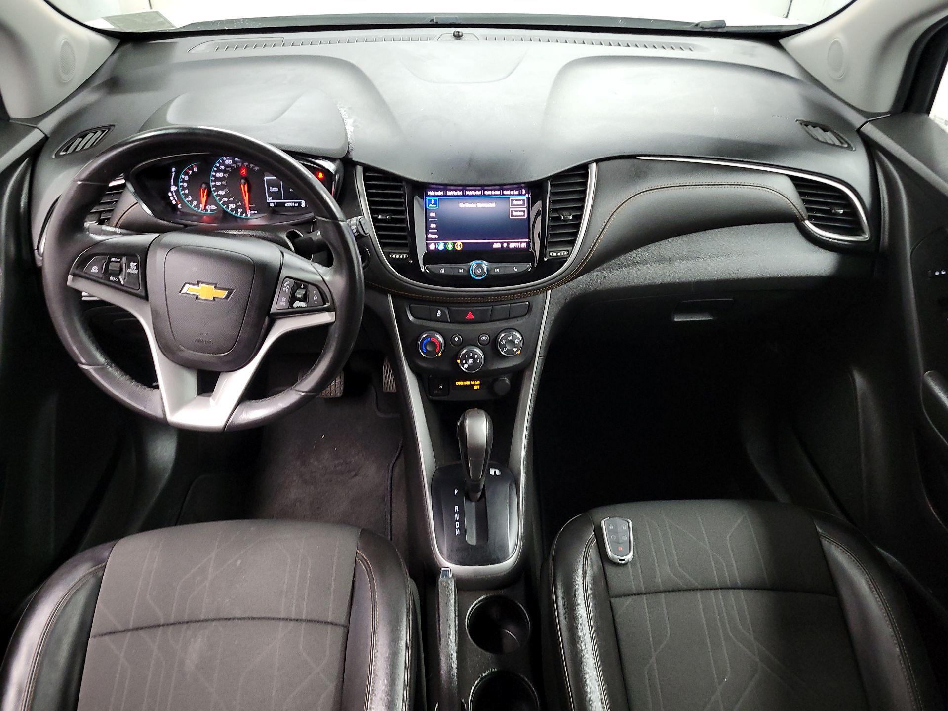 Thumbnail: 2022 Chevrolet Trax - 8