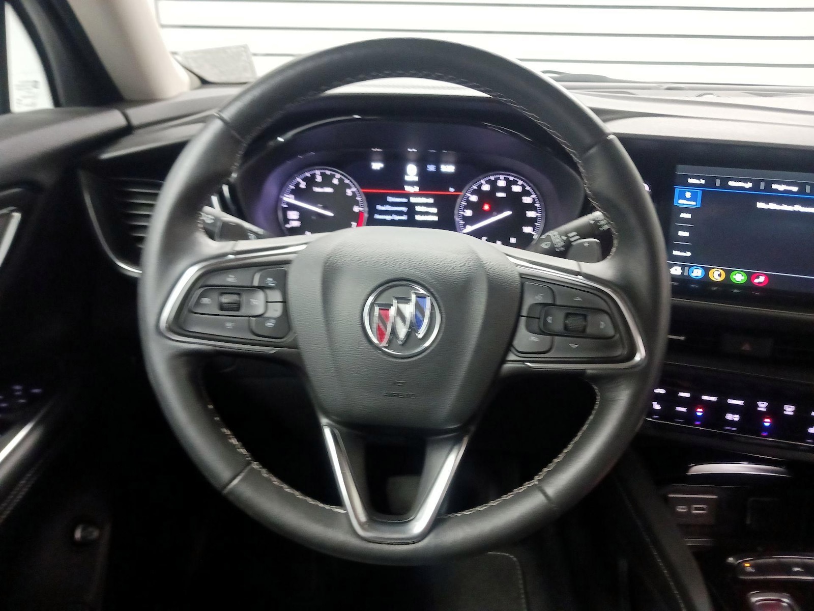 2023 Buick Envision Essence - Photo 11