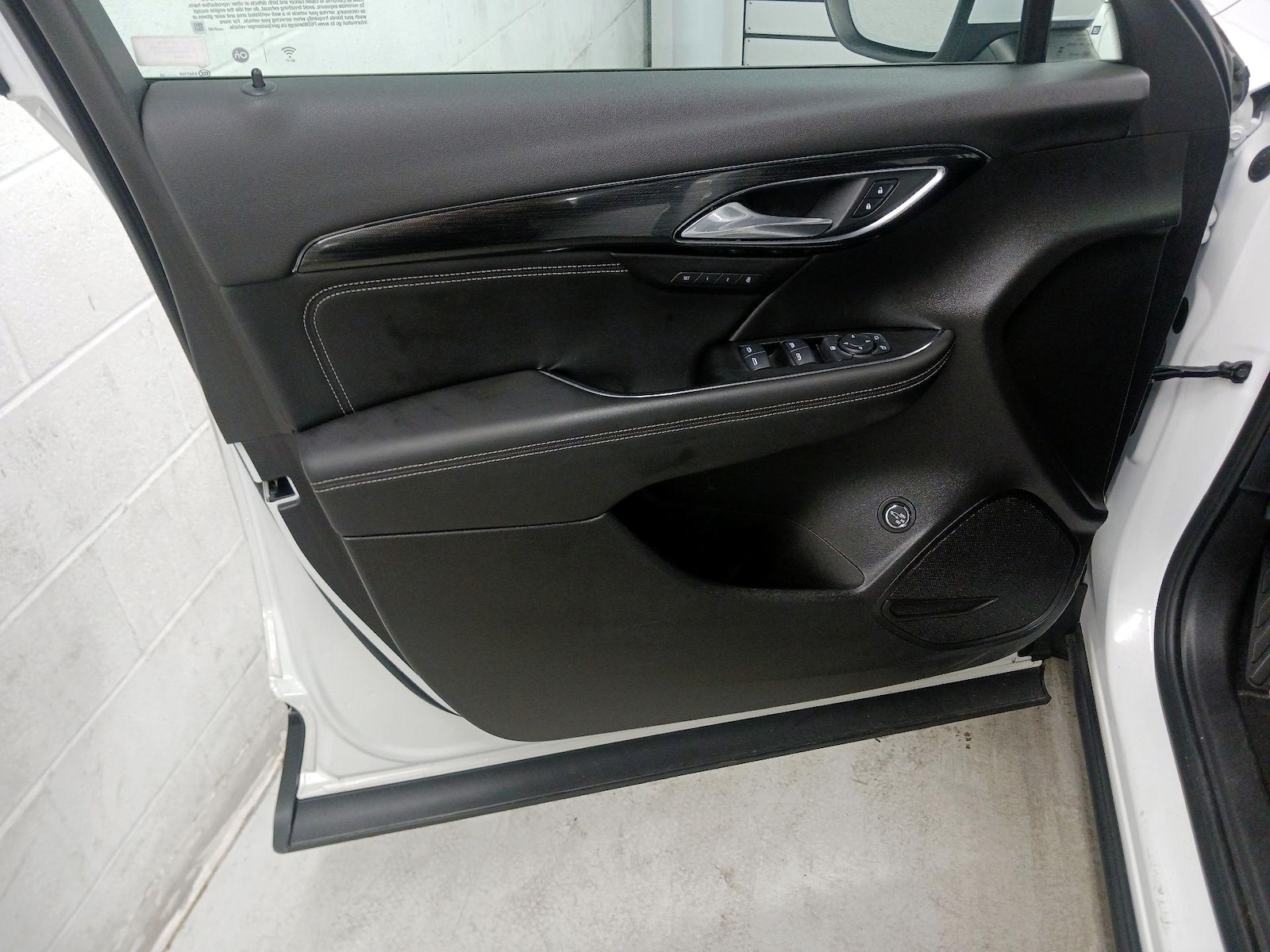 2023 Buick Envision Essence - Photo 13