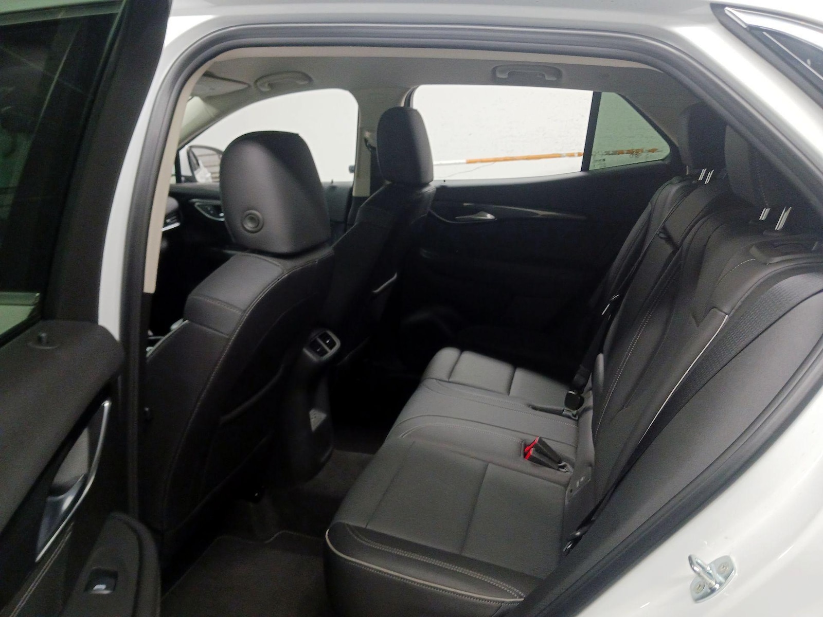 2023 Buick Envision Essence - Photo 20