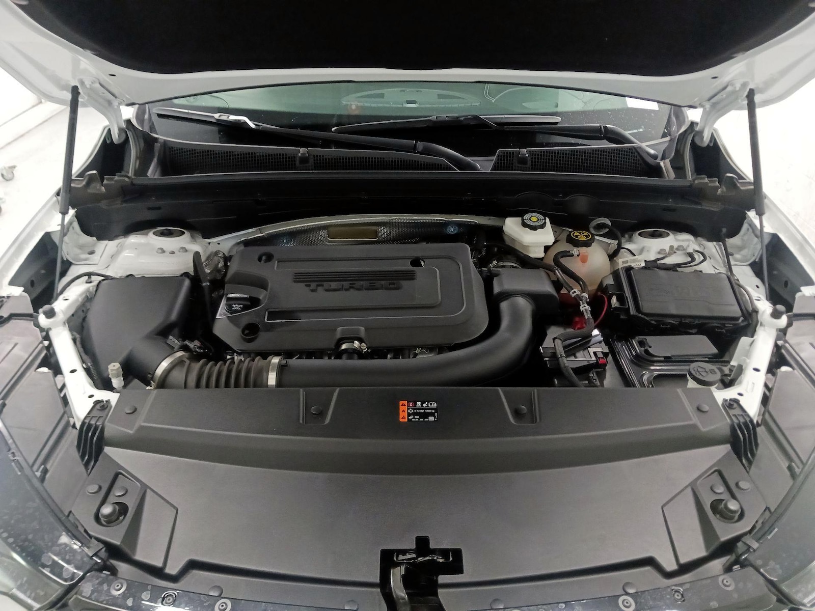 2023 Buick Envision Essence - Photo 22