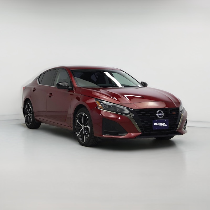 2023 Nissan Altima SR