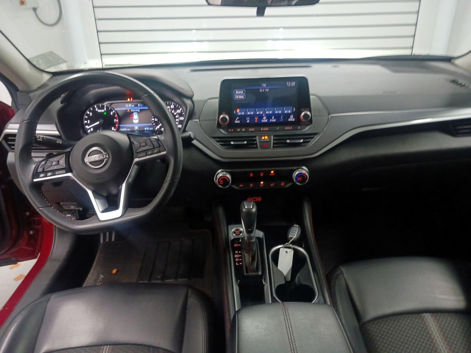 2024 Nissan Altima SR - Photo 10