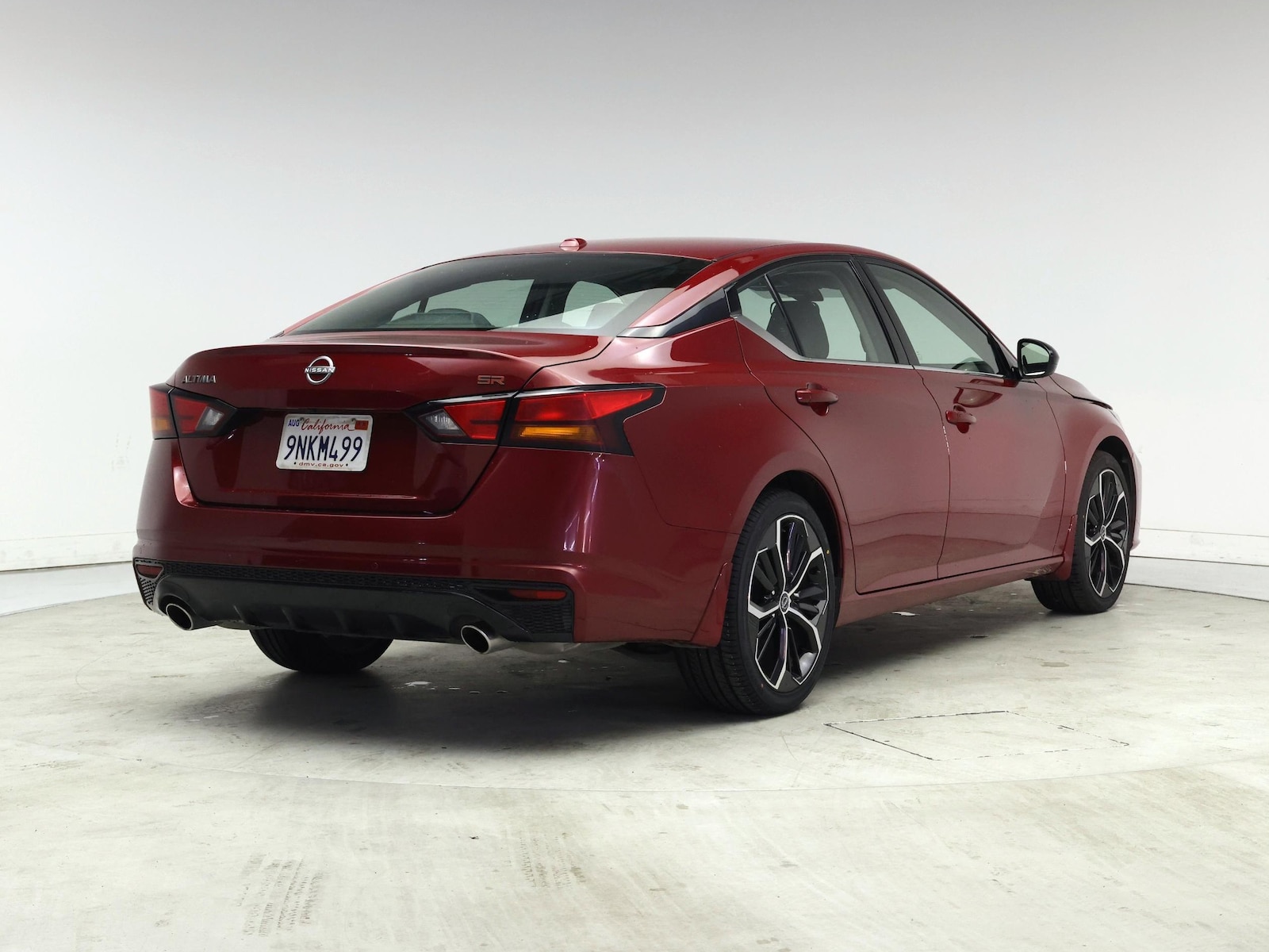 2024 Nissan Altima SR - Photo 9