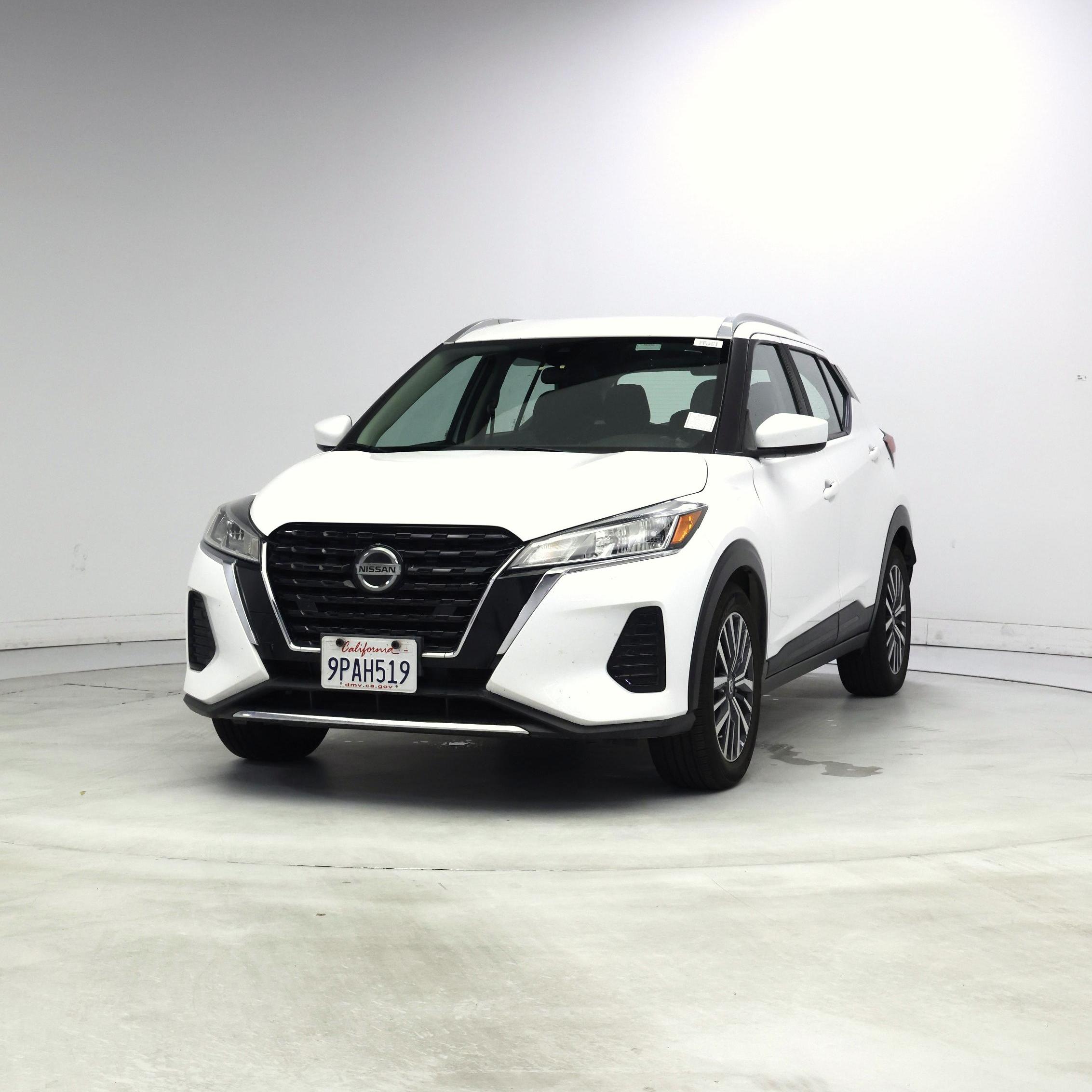Thumbnail: 2021 Nissan Kicks - 4