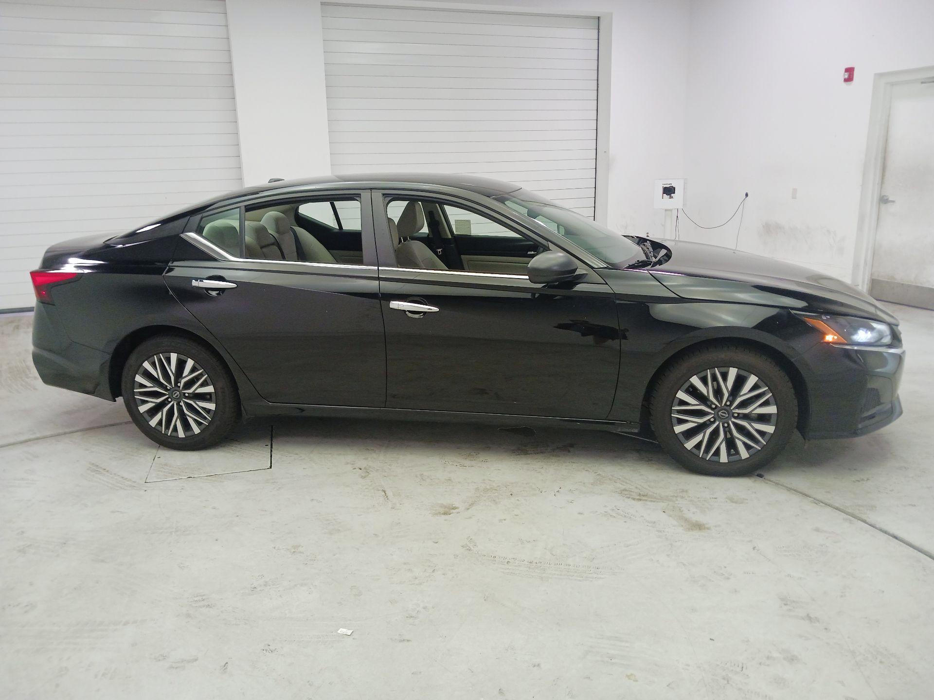 Thumbnail: 2025 Nissan Altima - 4