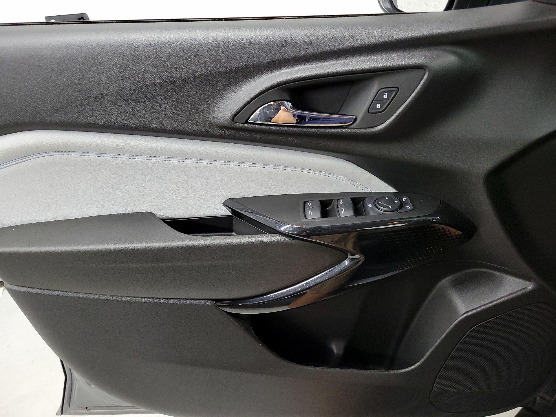 Thumbnail: 2025 Chevrolet Trax - 12