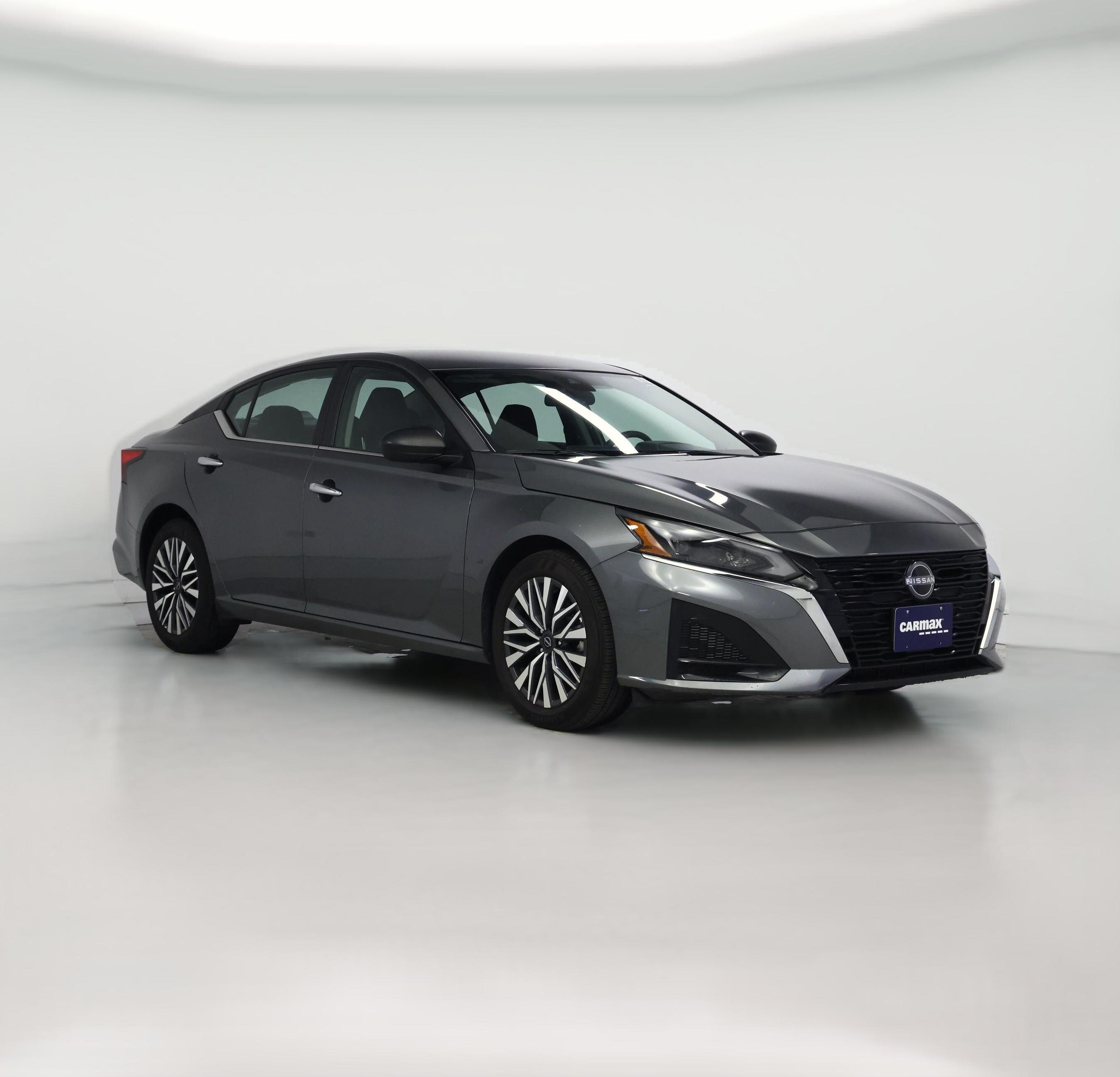 Thumbnail: 2025 Nissan Altima - 1