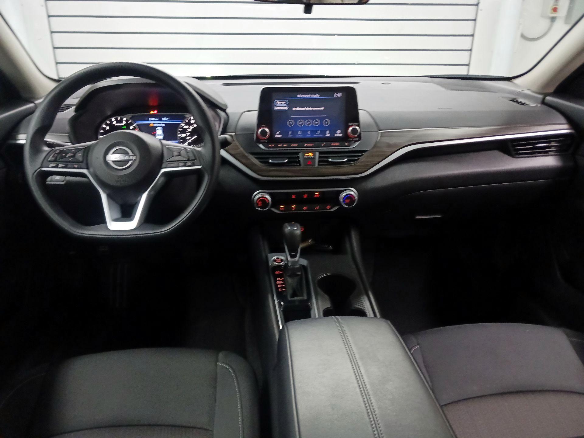 Thumbnail: 2025 Nissan Altima - 9