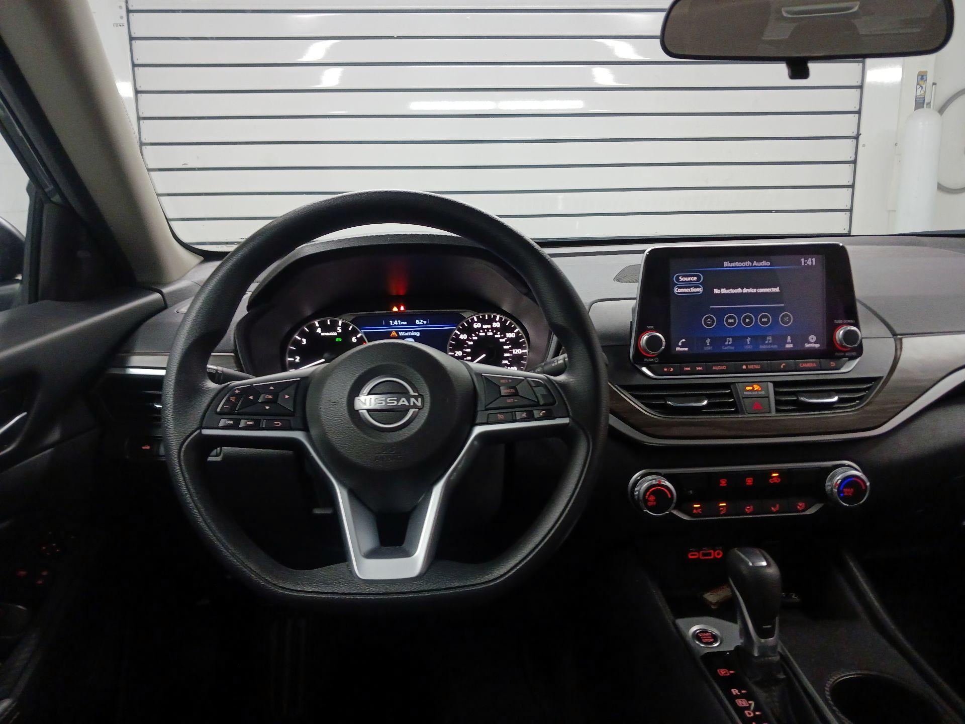 Thumbnail: 2025 Nissan Altima - 10