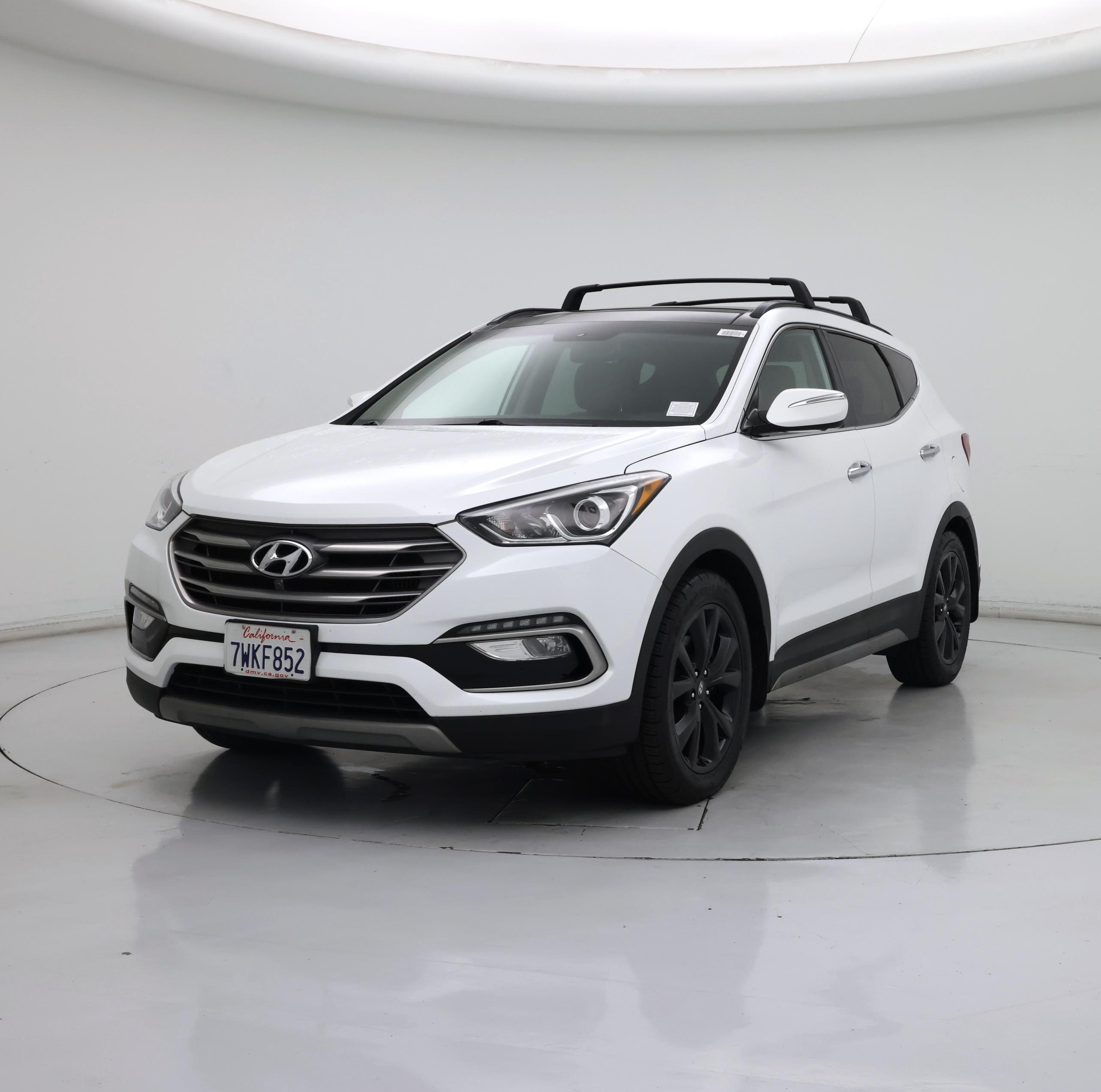 Thumbnail: 2018 Hyundai Santa Fe - 4