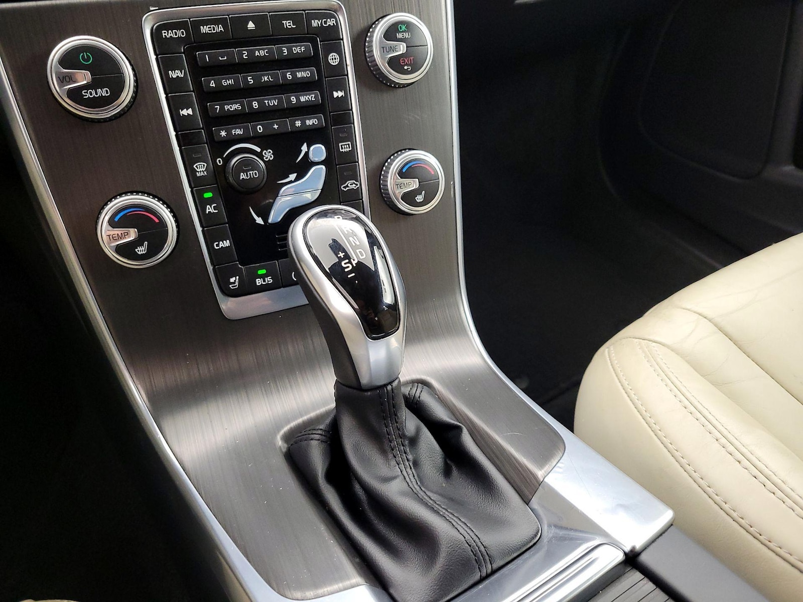 2015 Volvo S60 T5 Premier - Photo 19