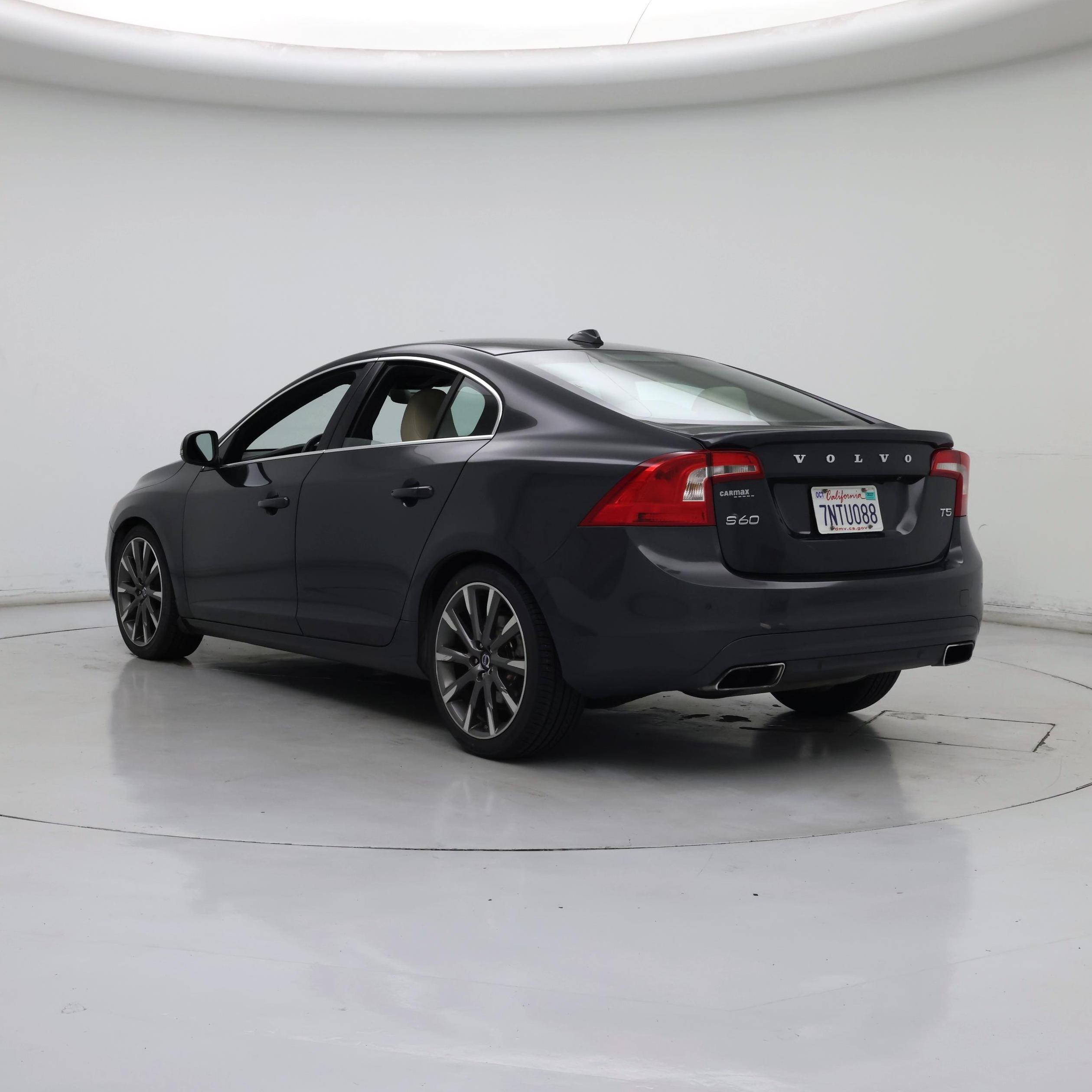 Thumbnail: 2015 Volvo S60 - 2