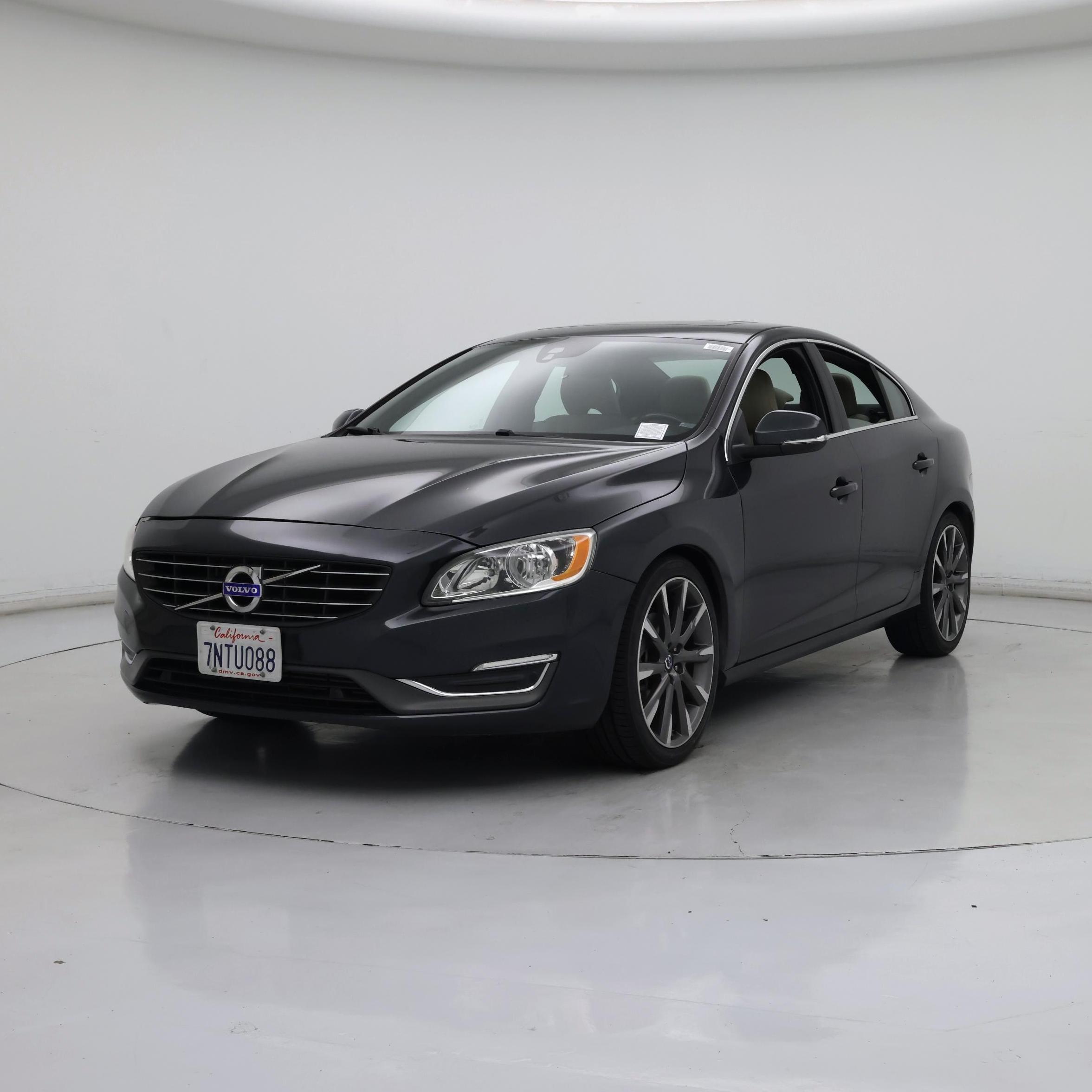 Thumbnail: 2015 Volvo S60 - 4