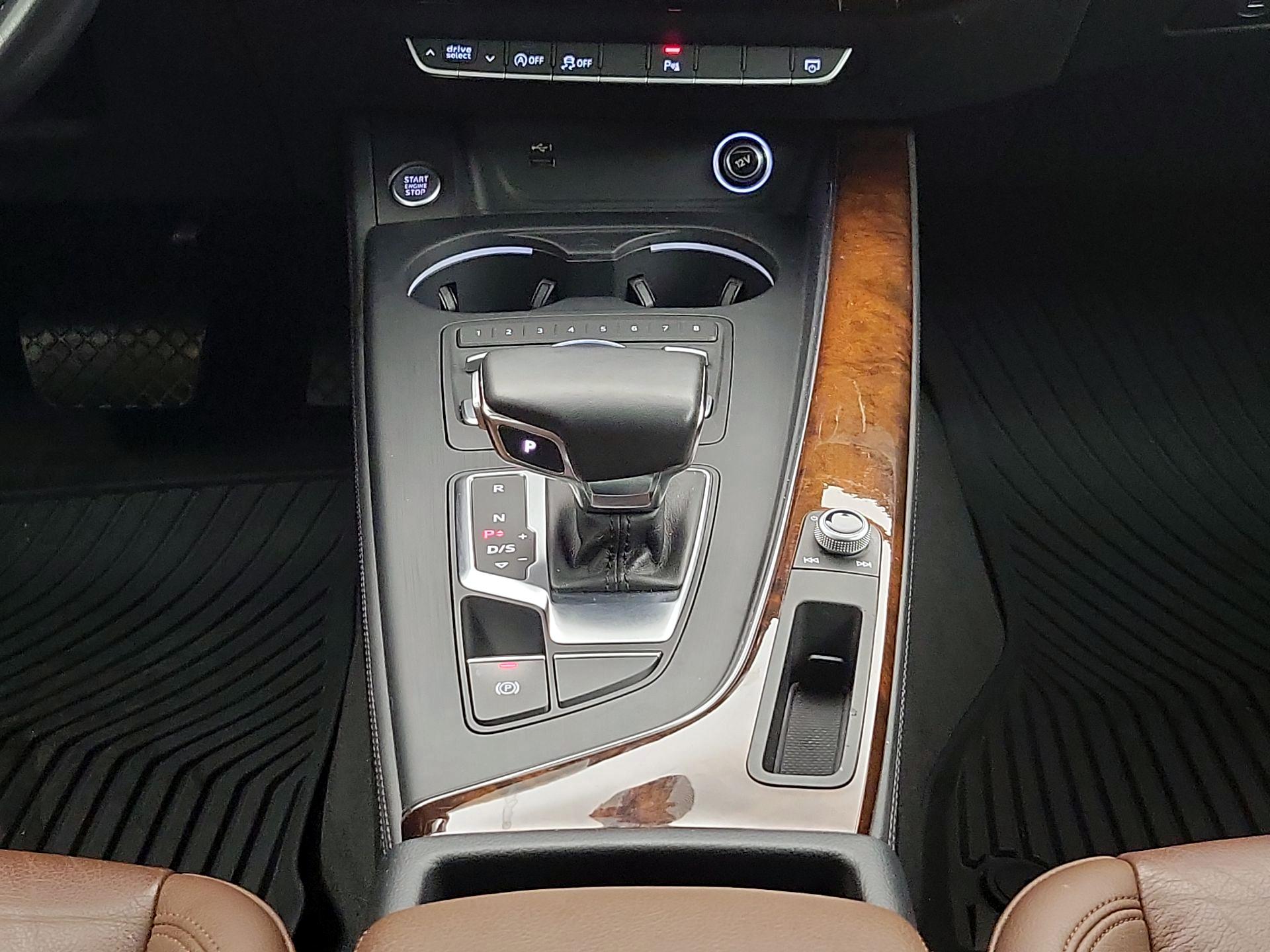 Thumbnail: 2019 Audi A4 - 18