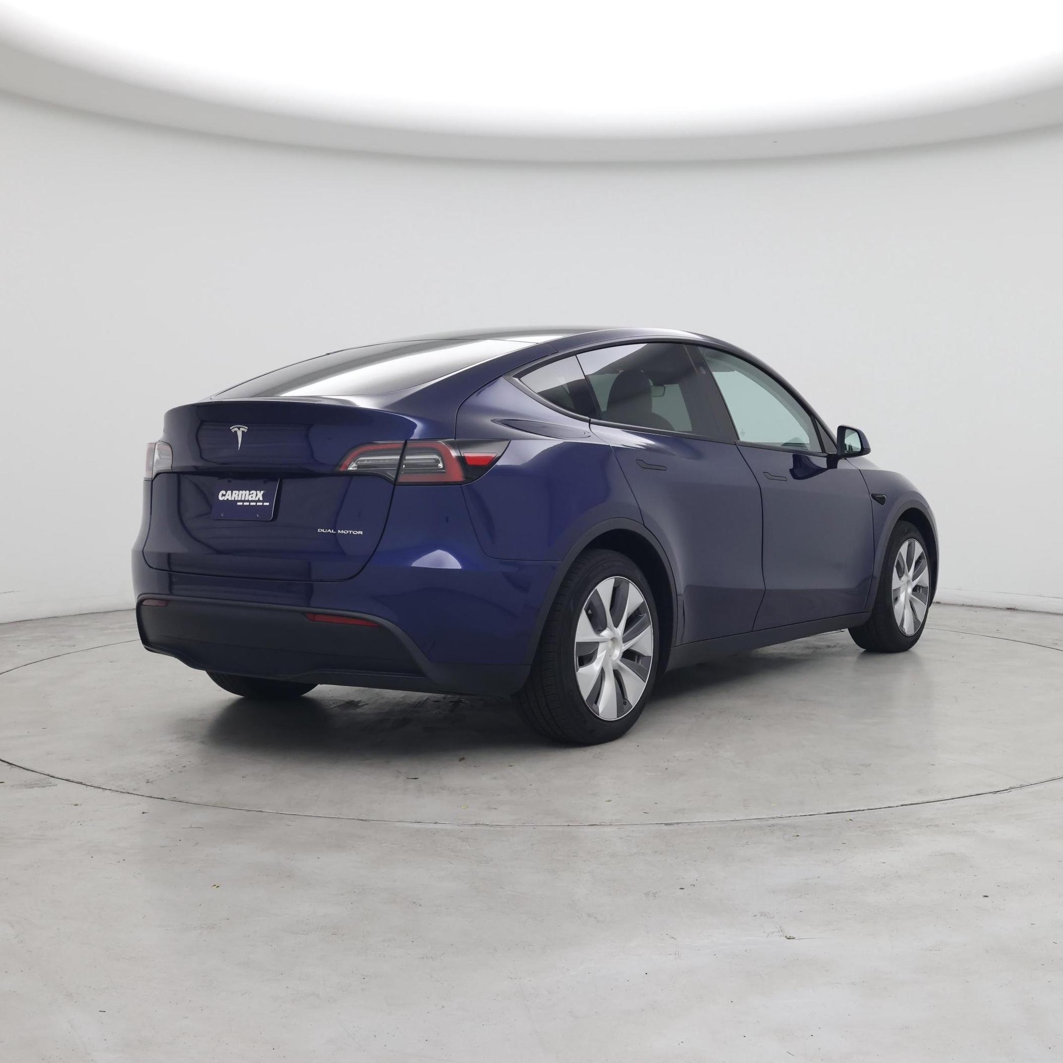 Thumbnail: 2023 Tesla Model Y - 8
