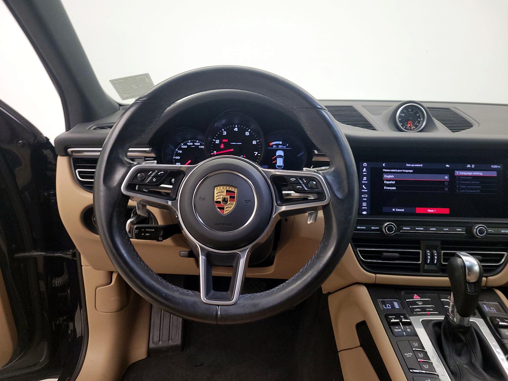 Thumbnail: 2021 Porsche Macan - 10