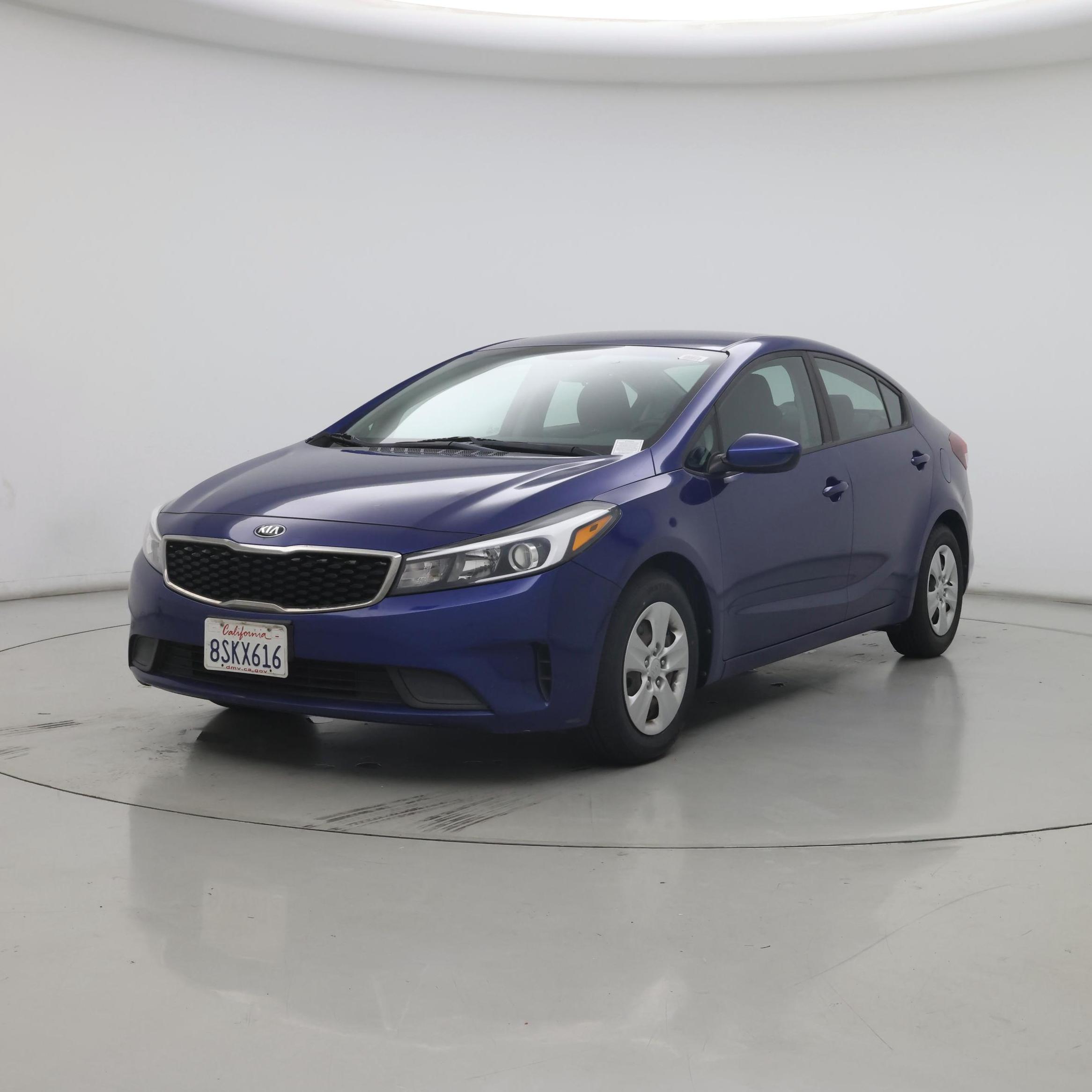 Thumbnail: 2017 Kia Forte - 4